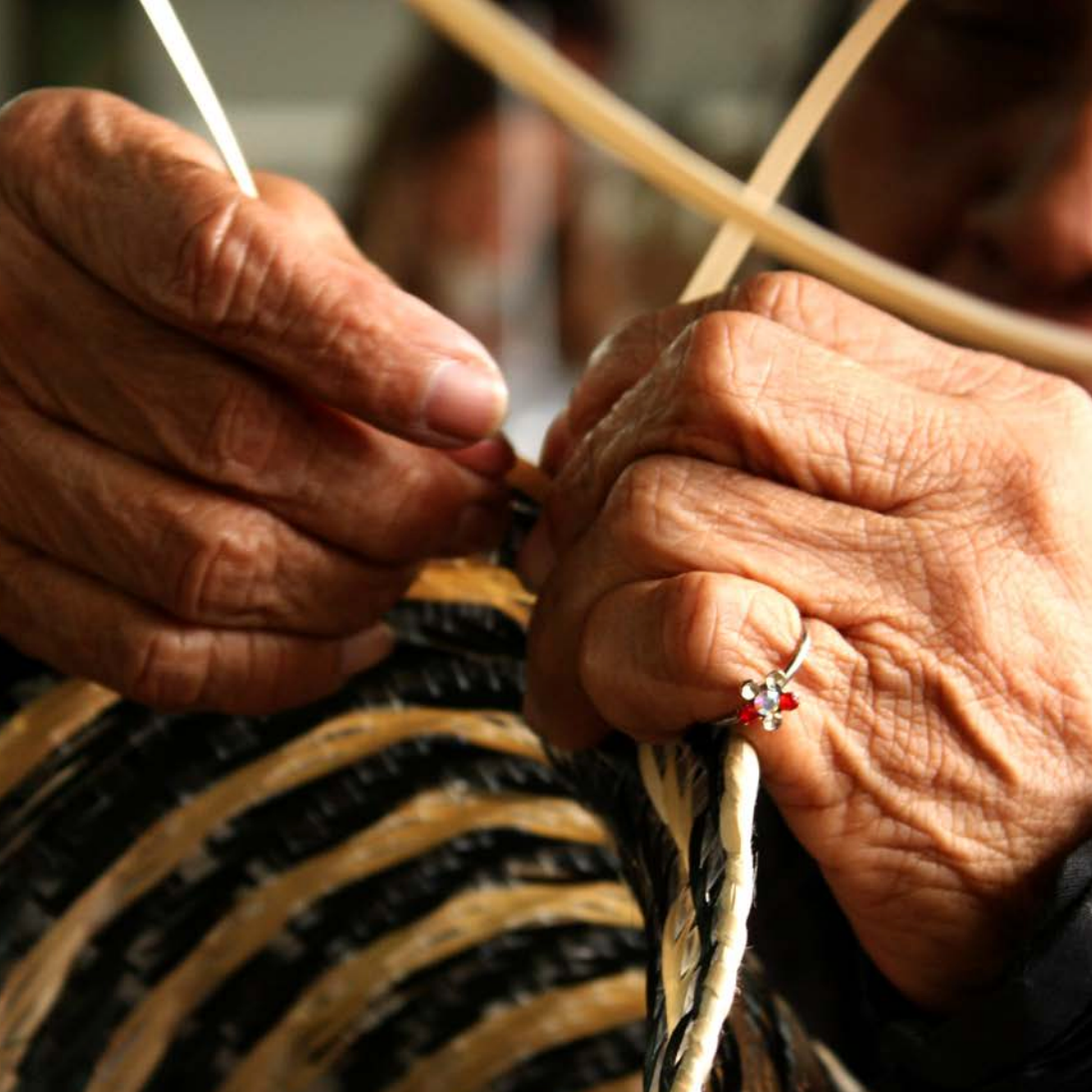 Behind the Maker: The Eperara Siapidara by PET Lamp