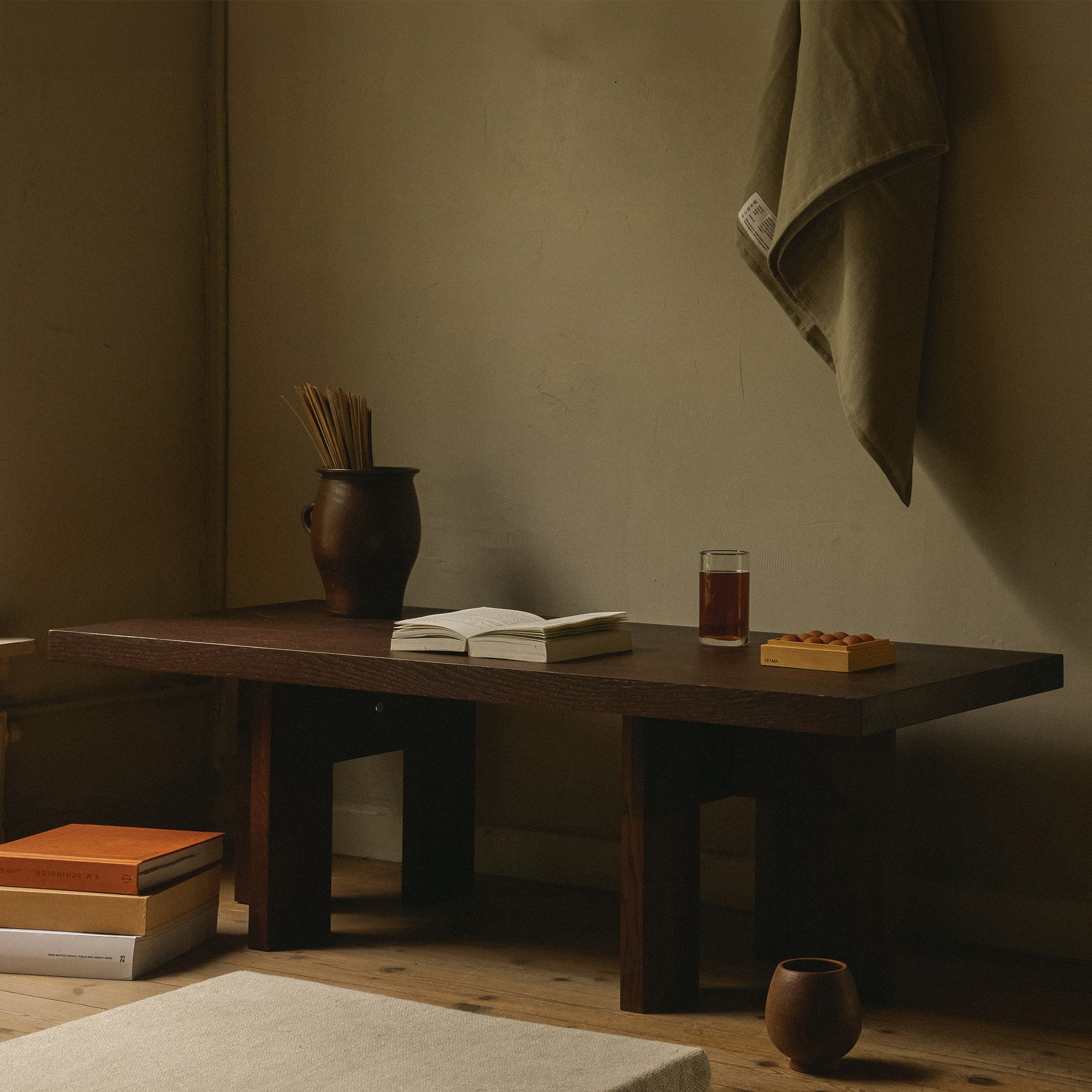 Goodee-Frama-Farmhouse Table - Rectangle - Color - Dark Oak