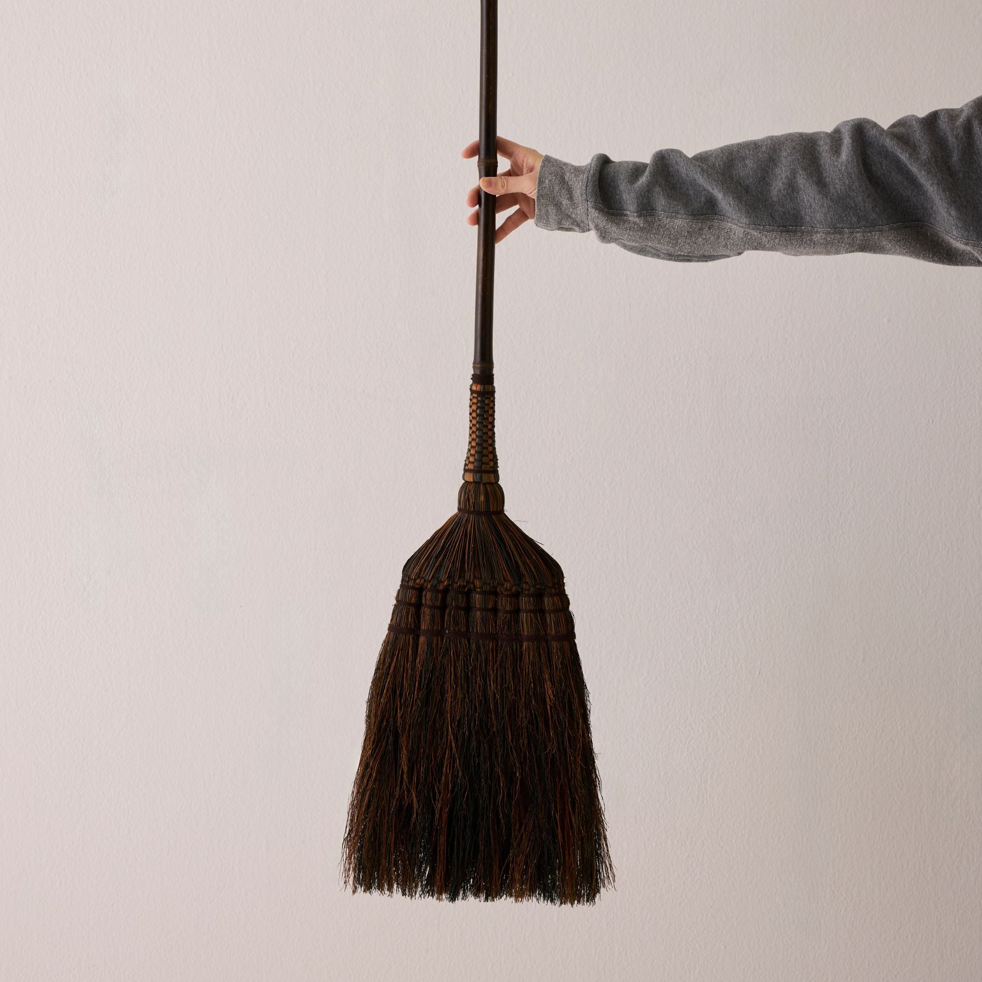 Goodee-Baan Boon-Bamboo Handle Broom - Moss - Color - Moss
