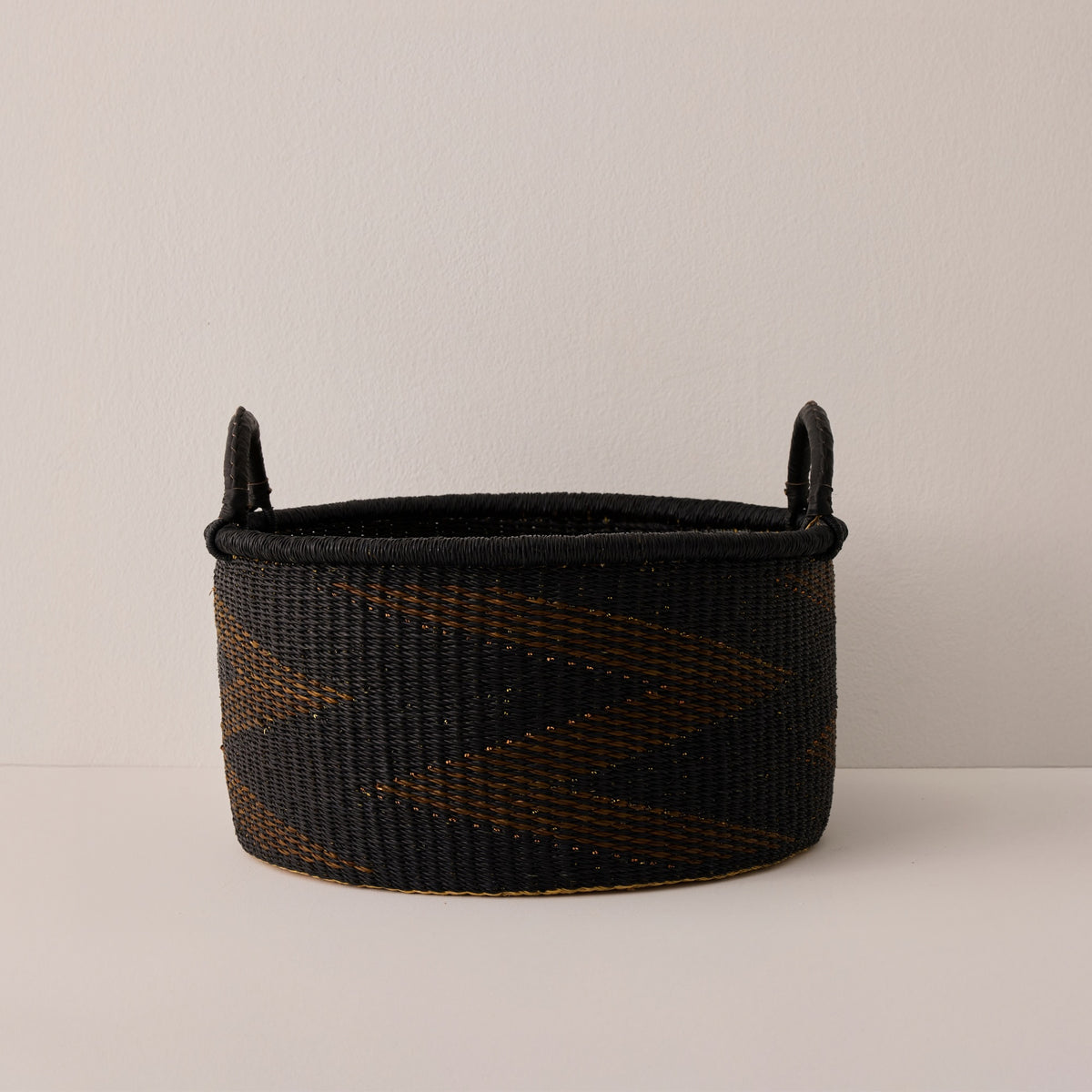 Goodee-Baba Tree-Medium Woven Short Basket - Color - Navy/Fig