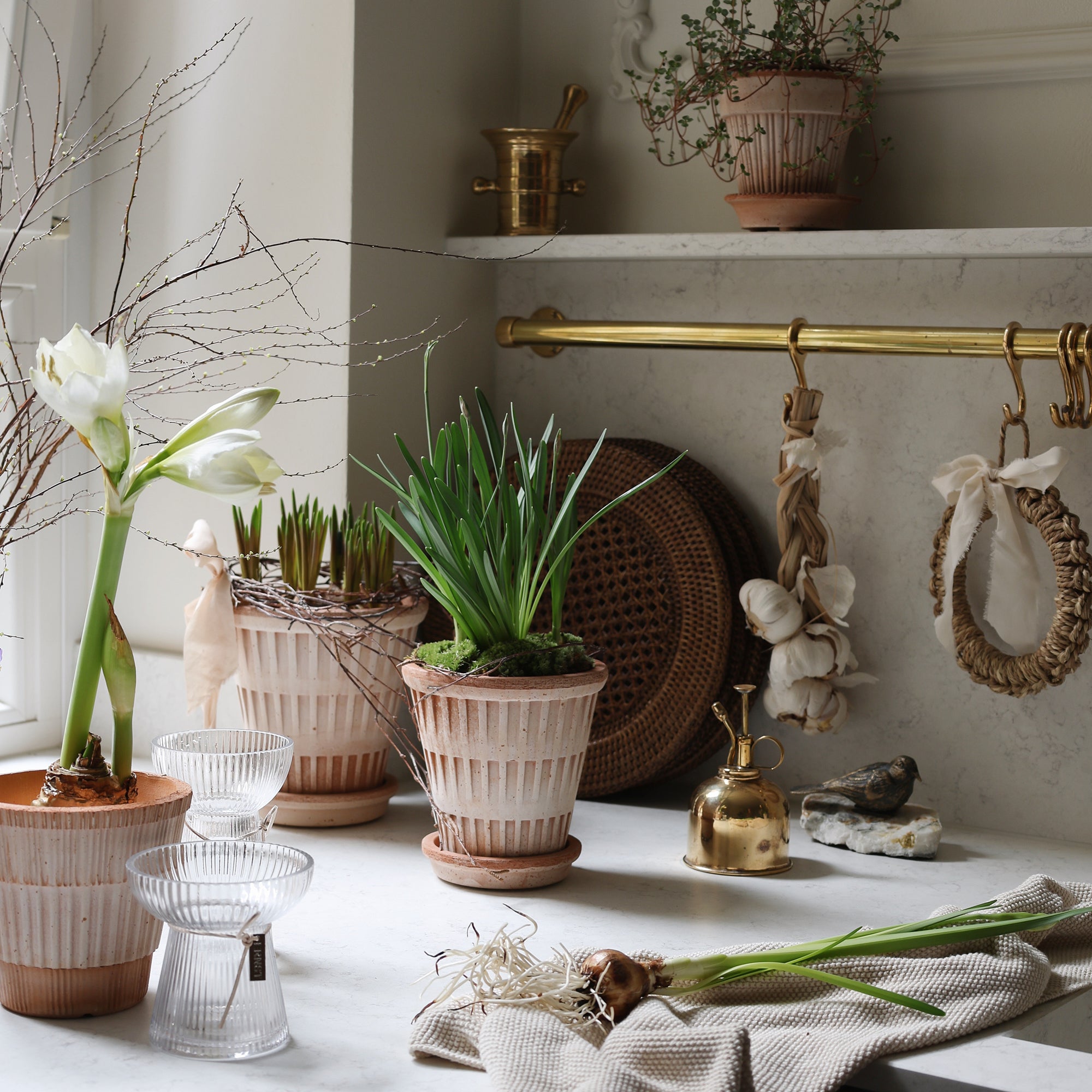 Goodee-Bergs Potter-Pantheon Ø14 Planter & Saucer - Color - Raw Rosa