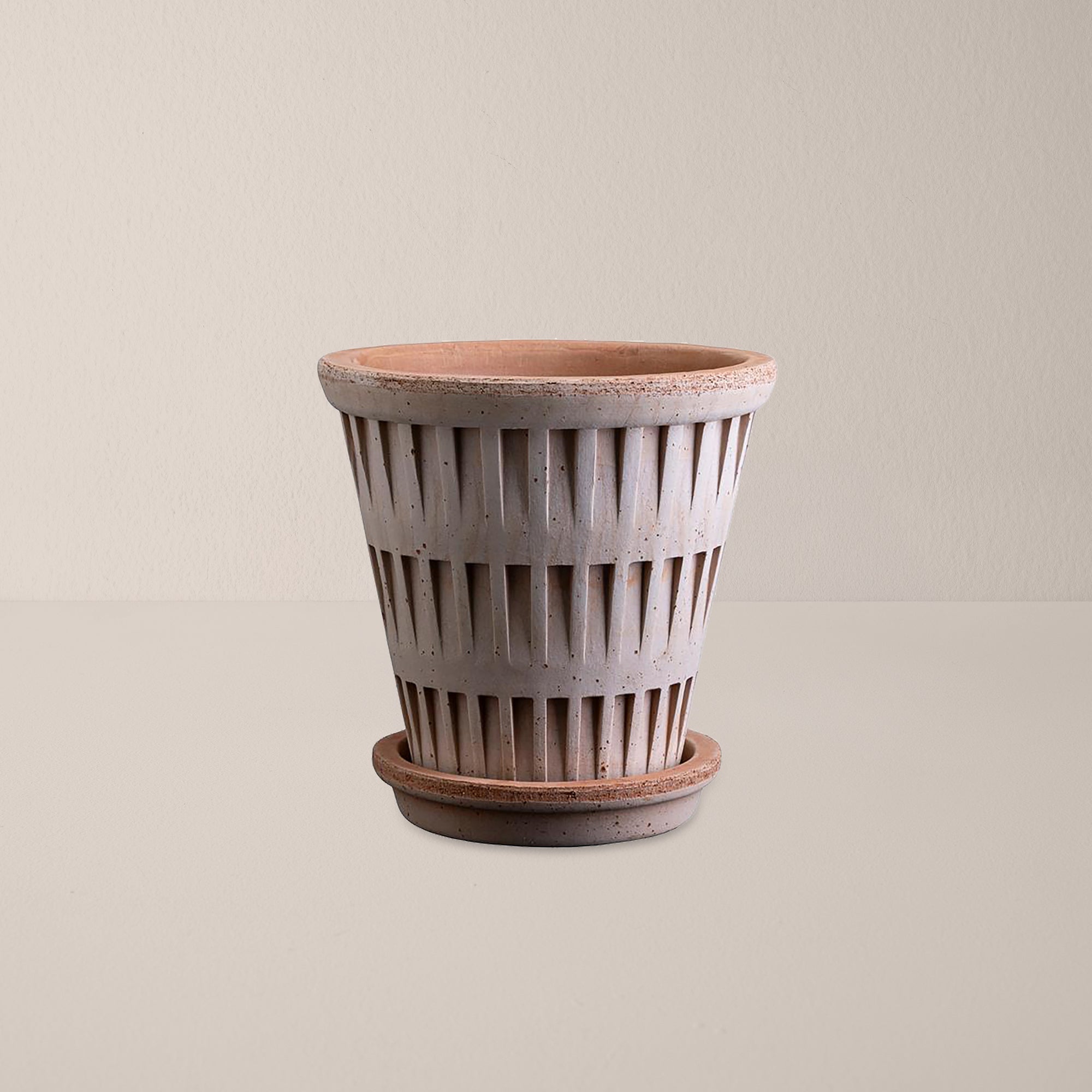 Goodee-Bergs Potter-Pantheon Ø14 Planter & Saucer - Color - Raw Rosa