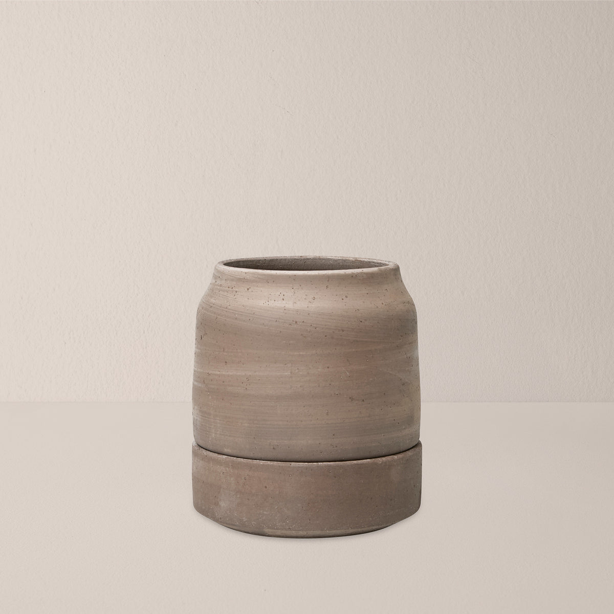 Goodee-Bergs Potter-Viva Ø14 Self-Watering Planter & Saucer - Color - Raw Grey