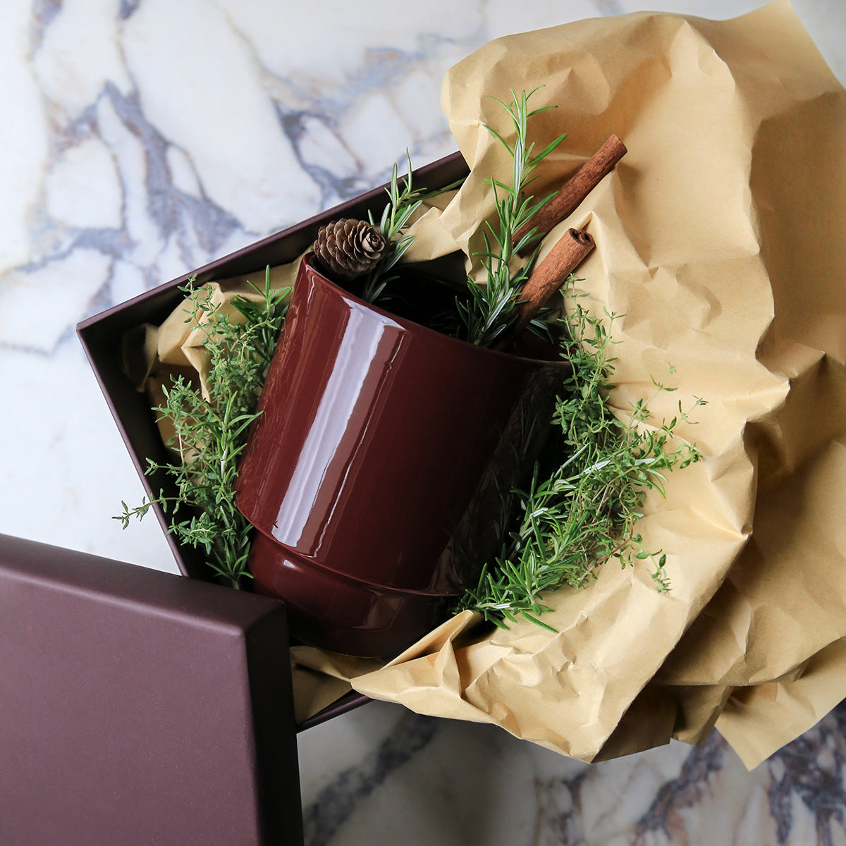 Goodee-Bergs Potter-Hoff Planter 14 - Color - Burgundy Glazed