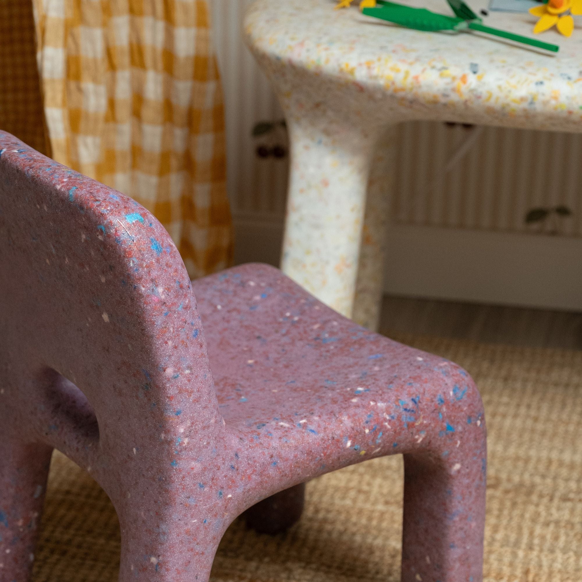 Goodee-Ecobirdy-Charlie Chair - Limited Edition - Color - Mulberry