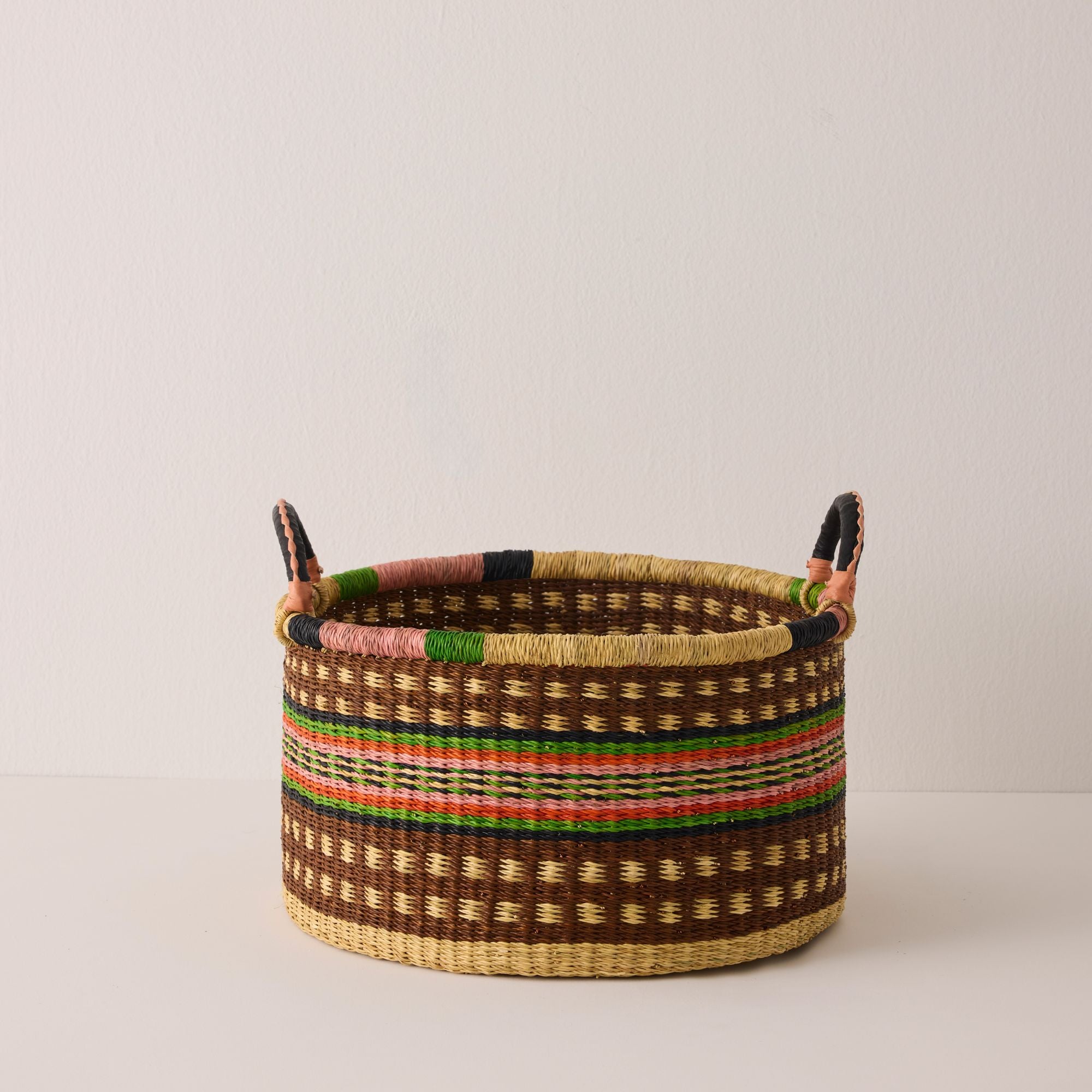 Goodee-Baba Tree-Medium Woven Short Basket - Color - Brown & Pink