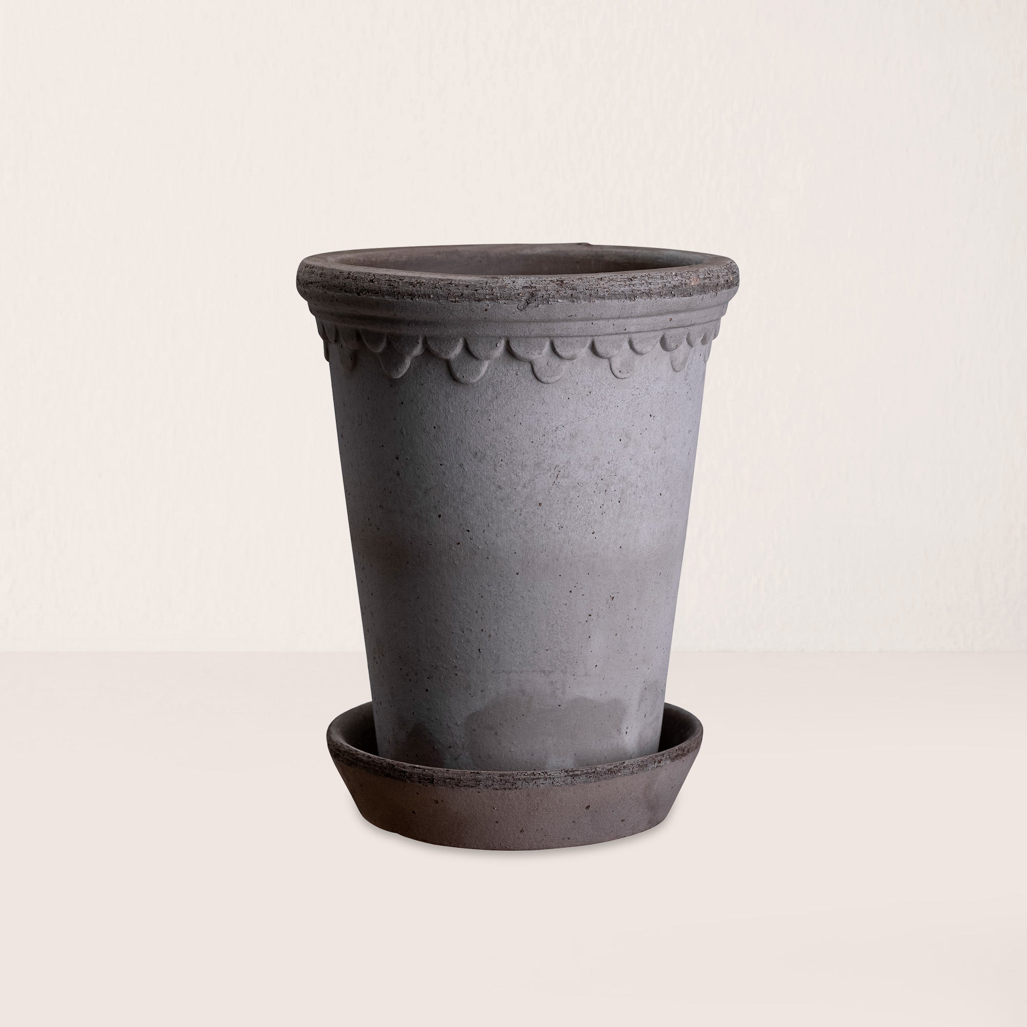 Goodee-Bergs Potter-Copenhagen Ø14 Tall Planter & Saucer - Color - Raw Grey