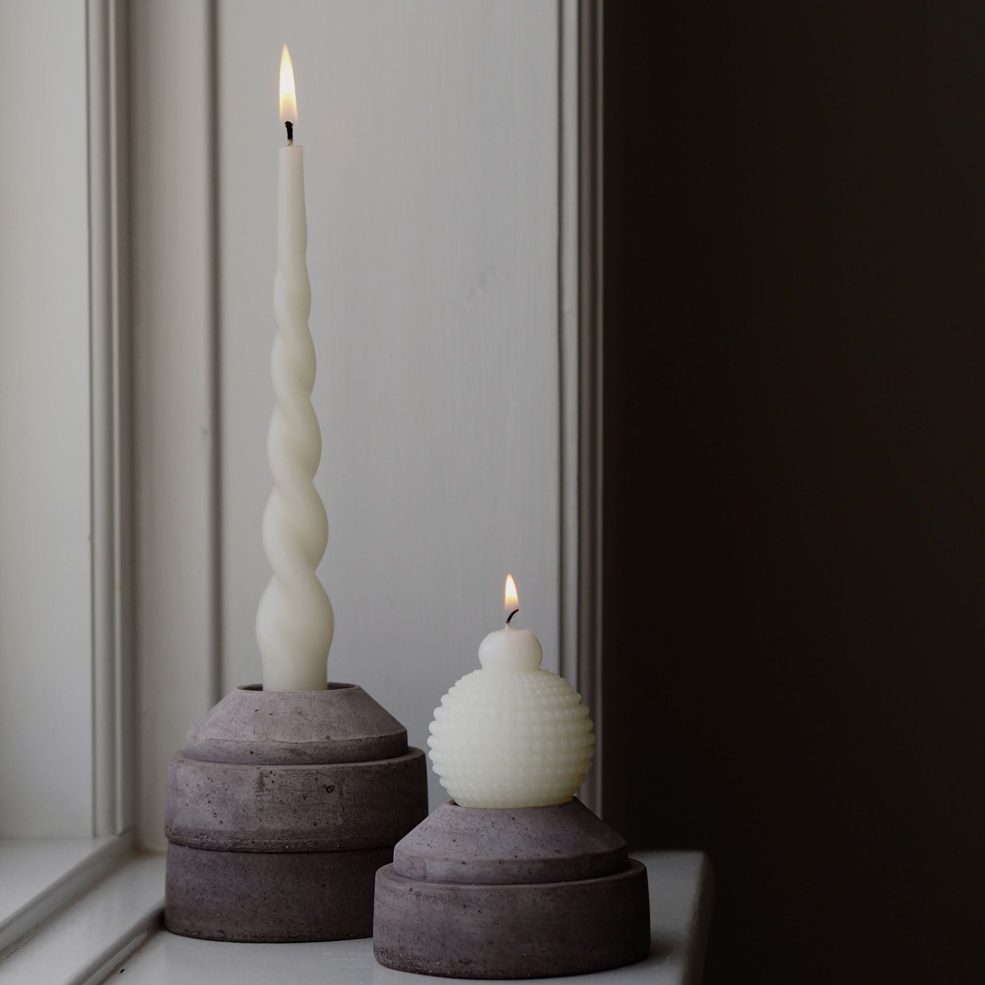 Goodee-Berg's Potter-Hoff Candle Holder - Color - Raw Grey