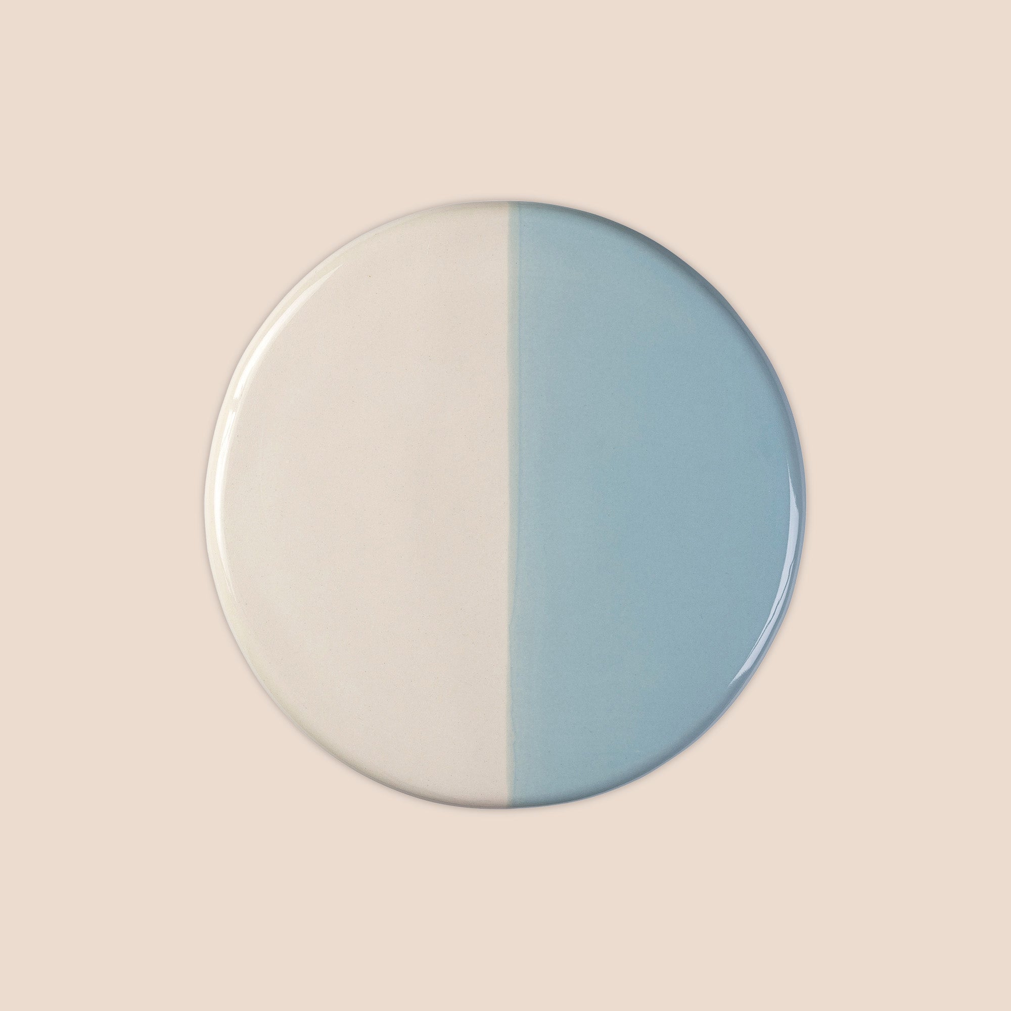 Goodee-Bergs Potter-Nuna Round Stoneware Small - Color - Misty Blue Glazed