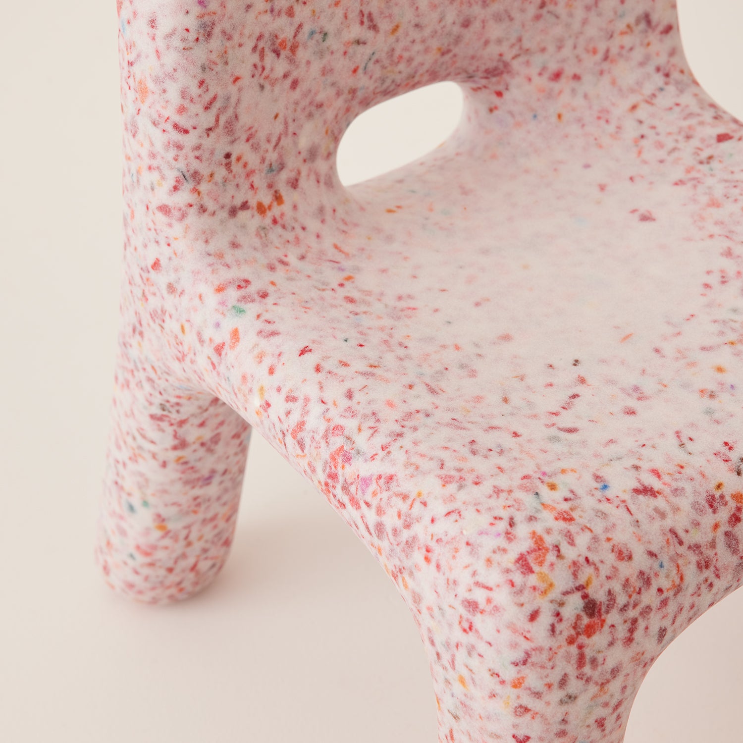 Goodee-Ecobirdy-Charlie Chair - Color - Strawberry