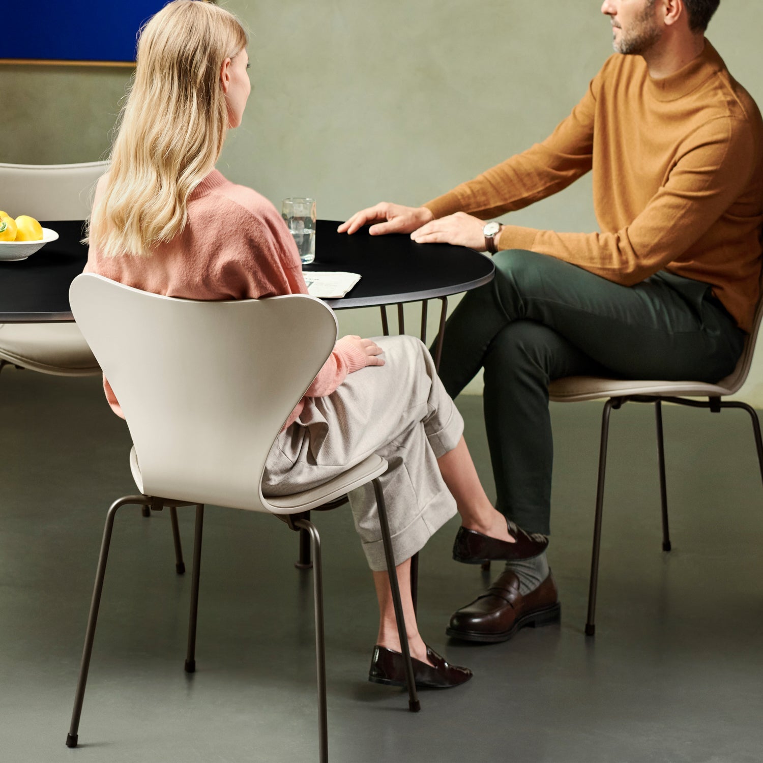 Superellipse Table - Color - Black