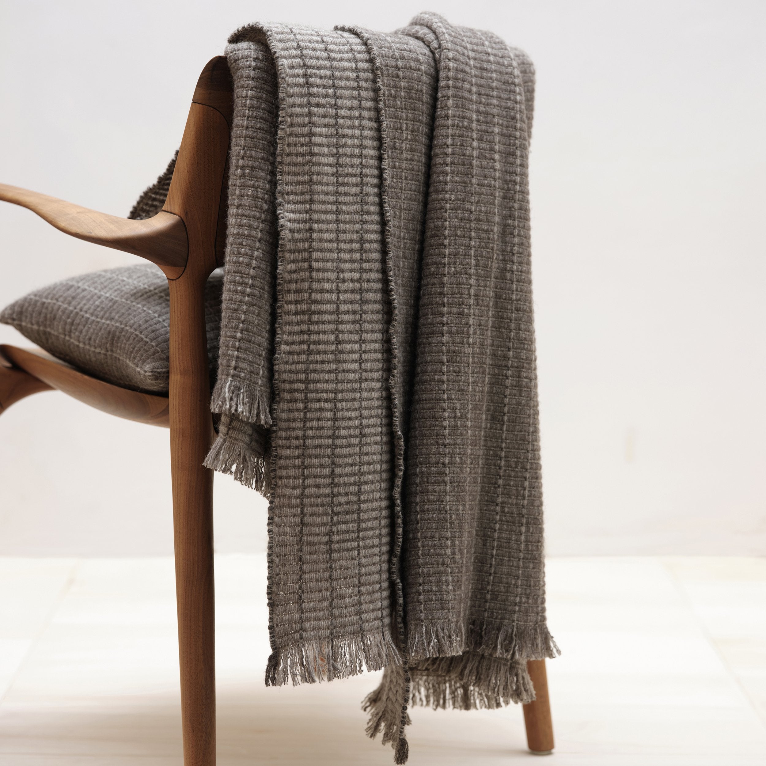 Goodee-Teixidors Tile Throw - Color - Stone