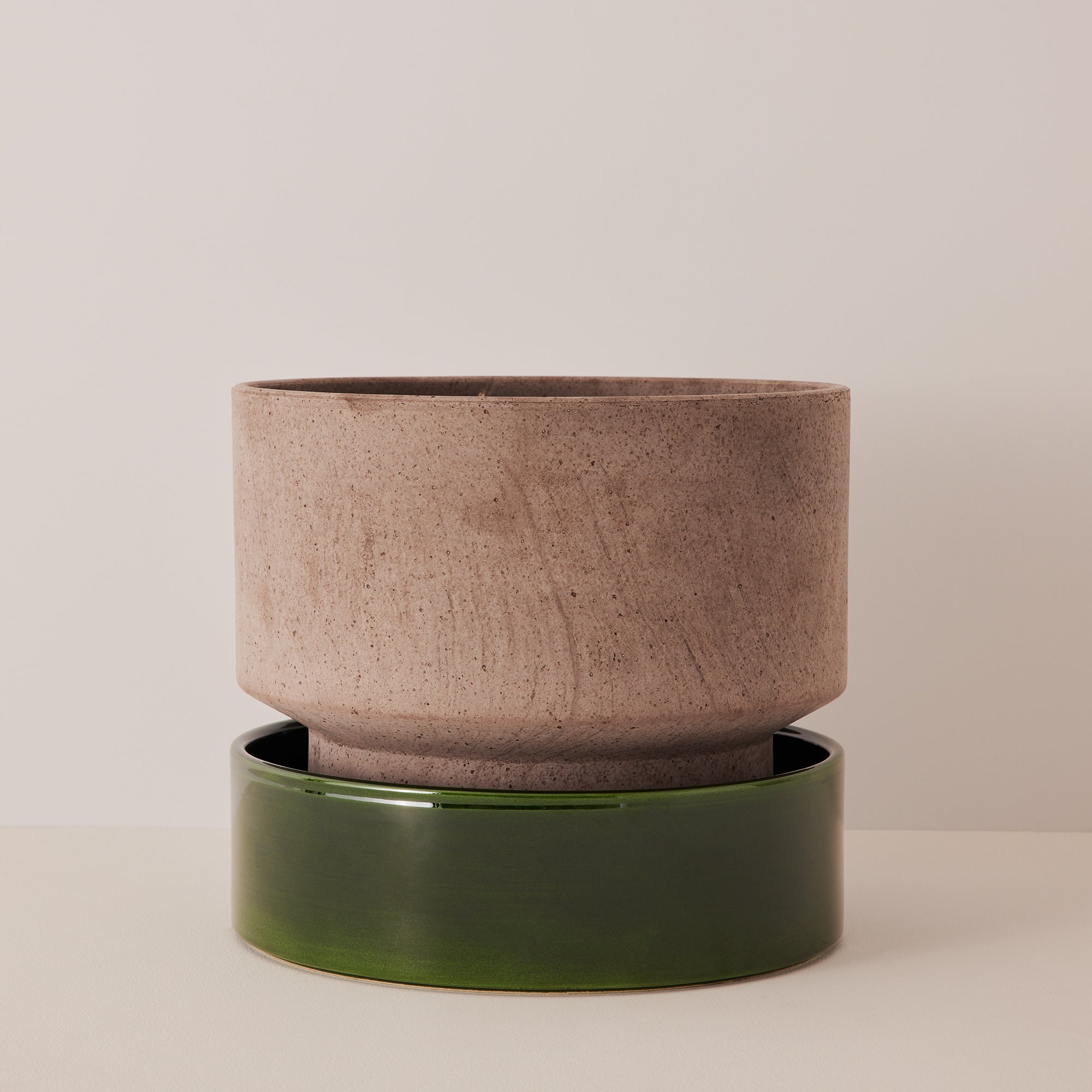Goodee-Bergs Potter-Hoff Ø30 Saucer - Color - Emerald Glazed