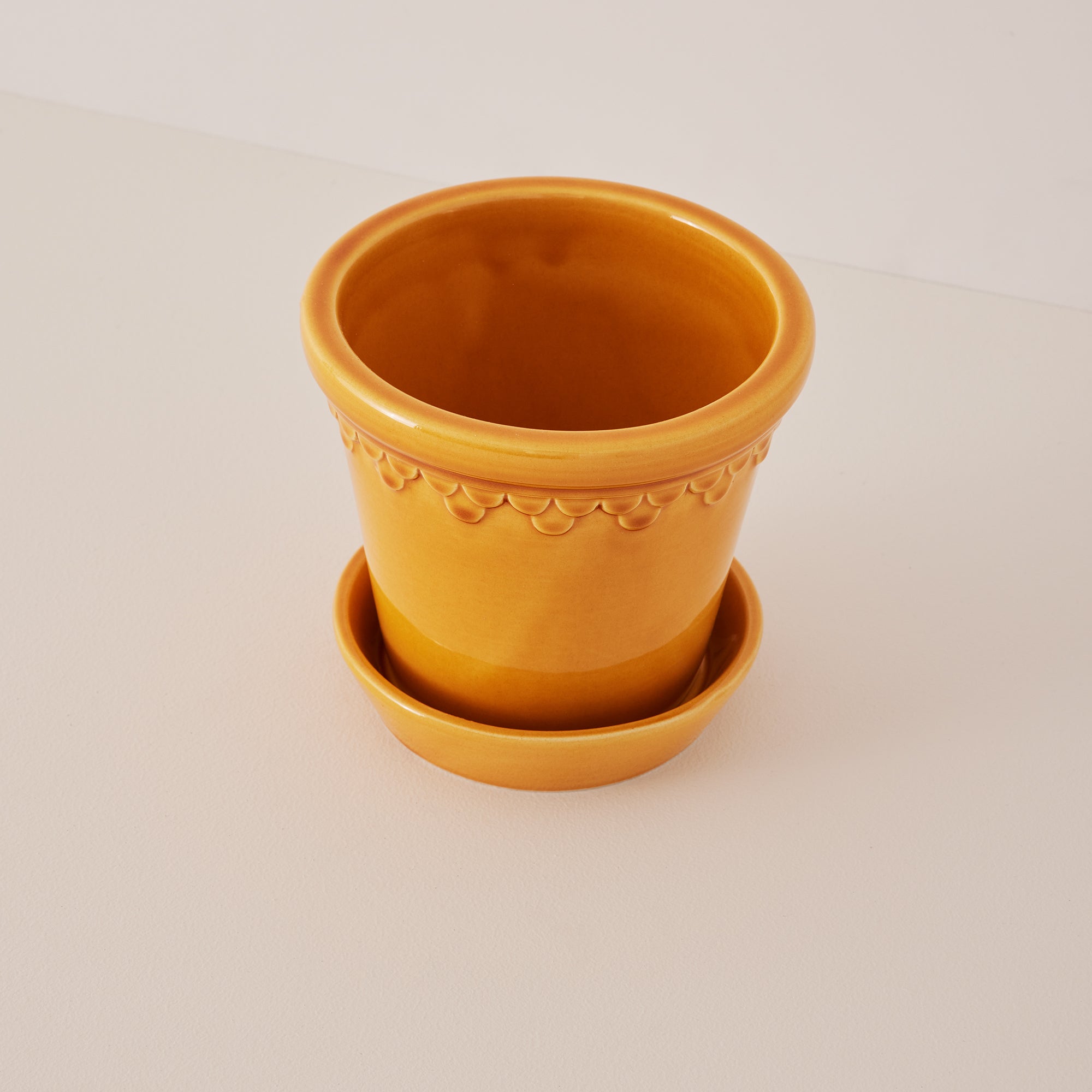 Goodee-Bergs Potter-Copenhagen Ø14 Planter & Saucer - Color - Yellow Glazed