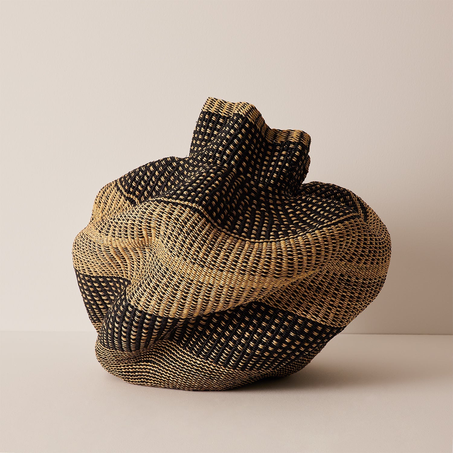 Goodee-Baba Tree-Medium Yoomelingah Basket - Color - Natural & Black