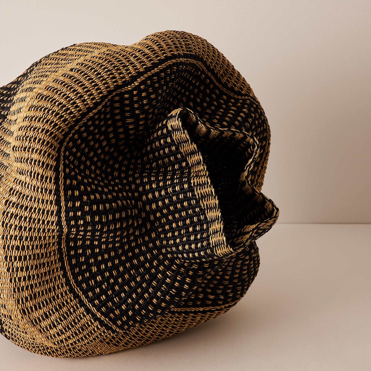 Goodee-Baba Tree-Medium Yoomelingah Basket - Color - Natural & Black