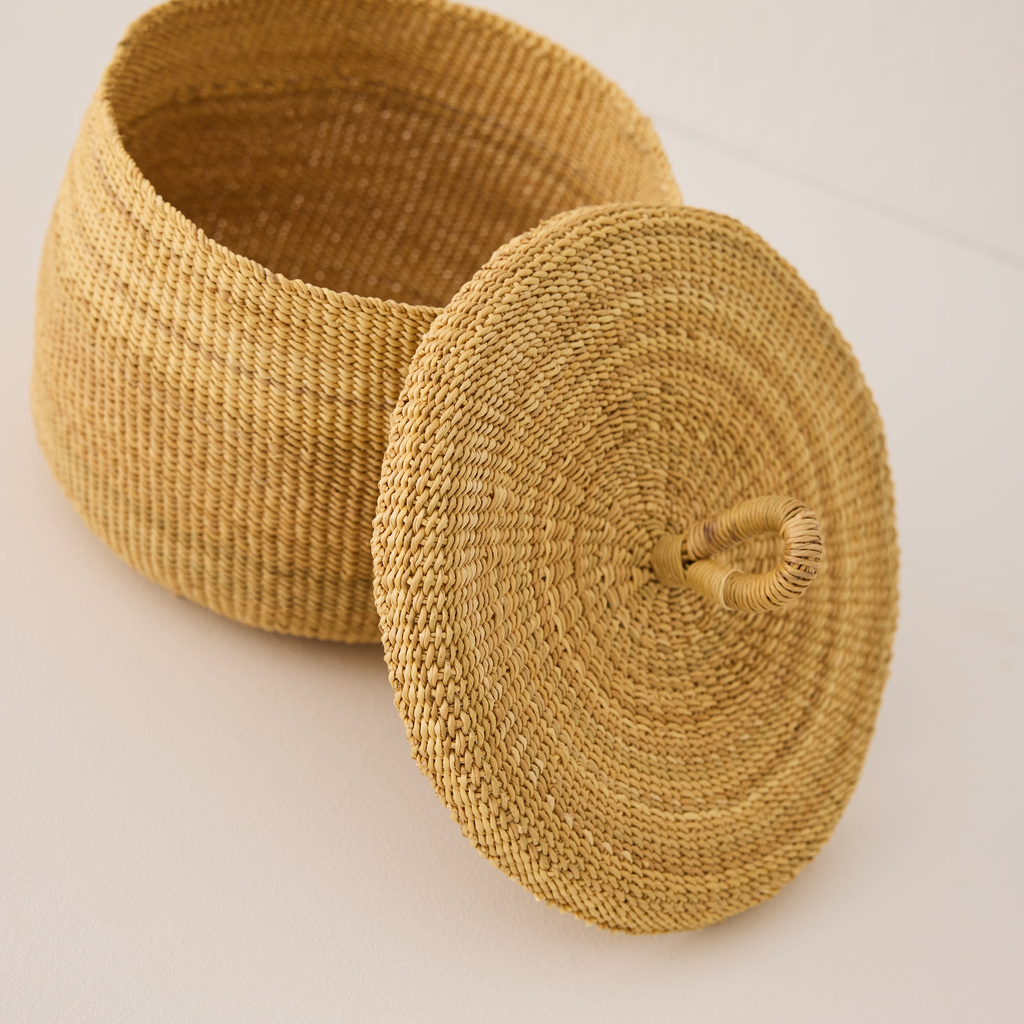 Goodee-Baba Tree-Small Banasco Basket With Lid - Color - Natural