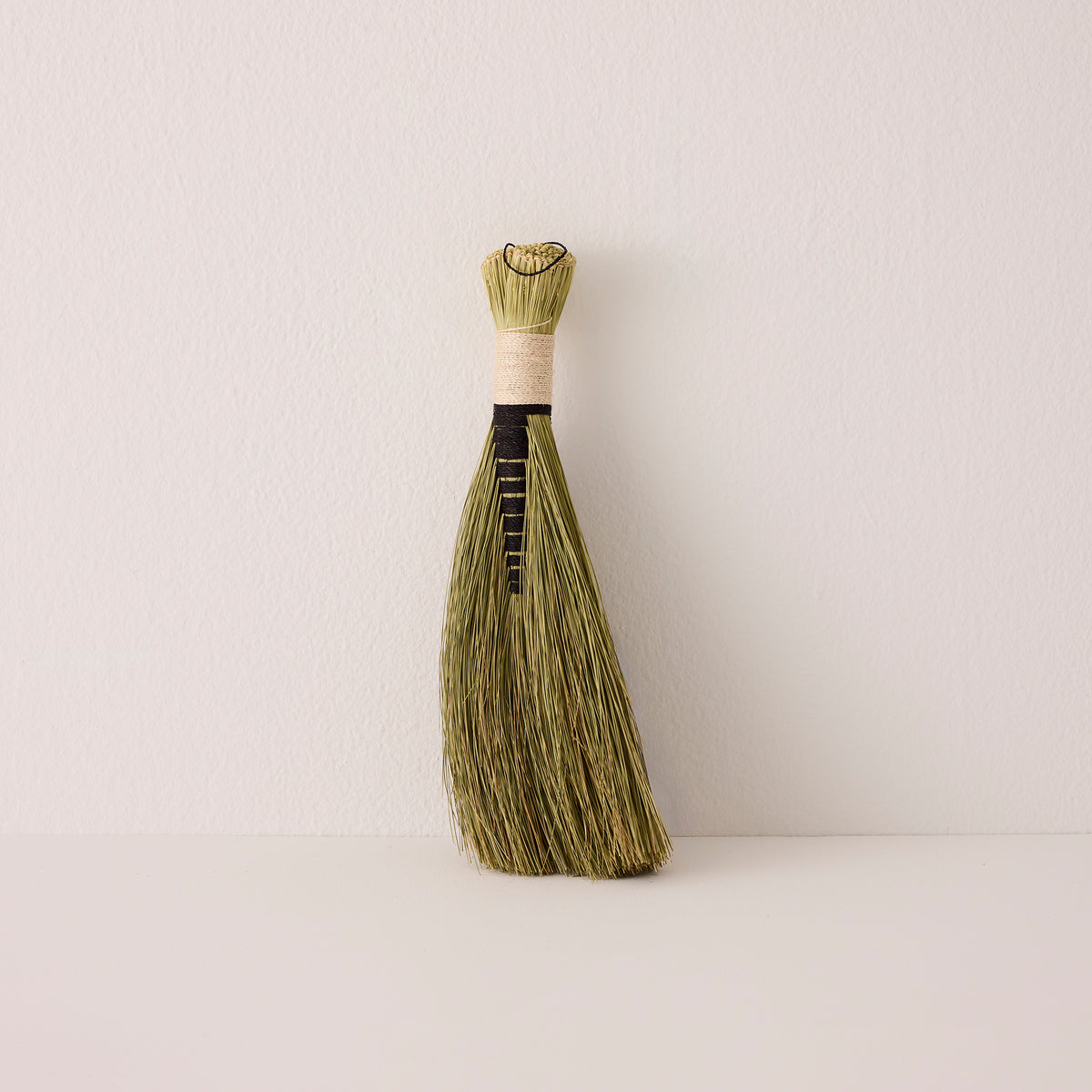 Lidvuba Whisk Broom