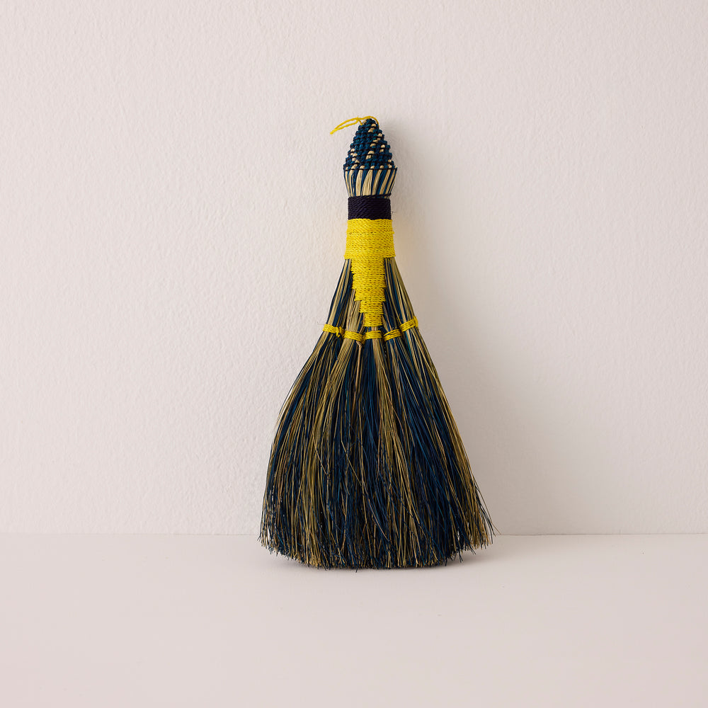 Sandla Whisk Broom - Thumbnail 2