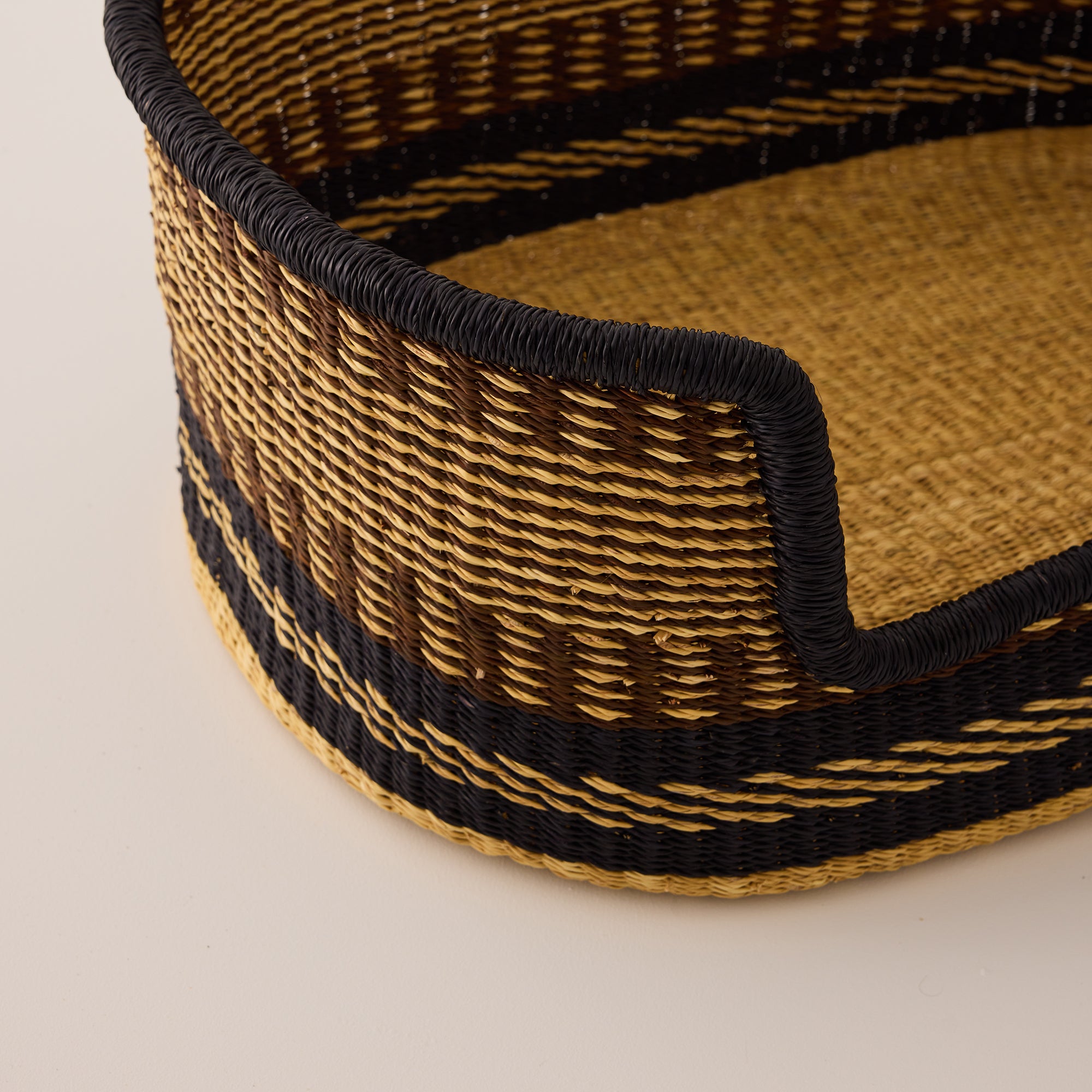 Goodee-Baba Tree-Medium Dog Bed Basket - Color - Brown & Natural