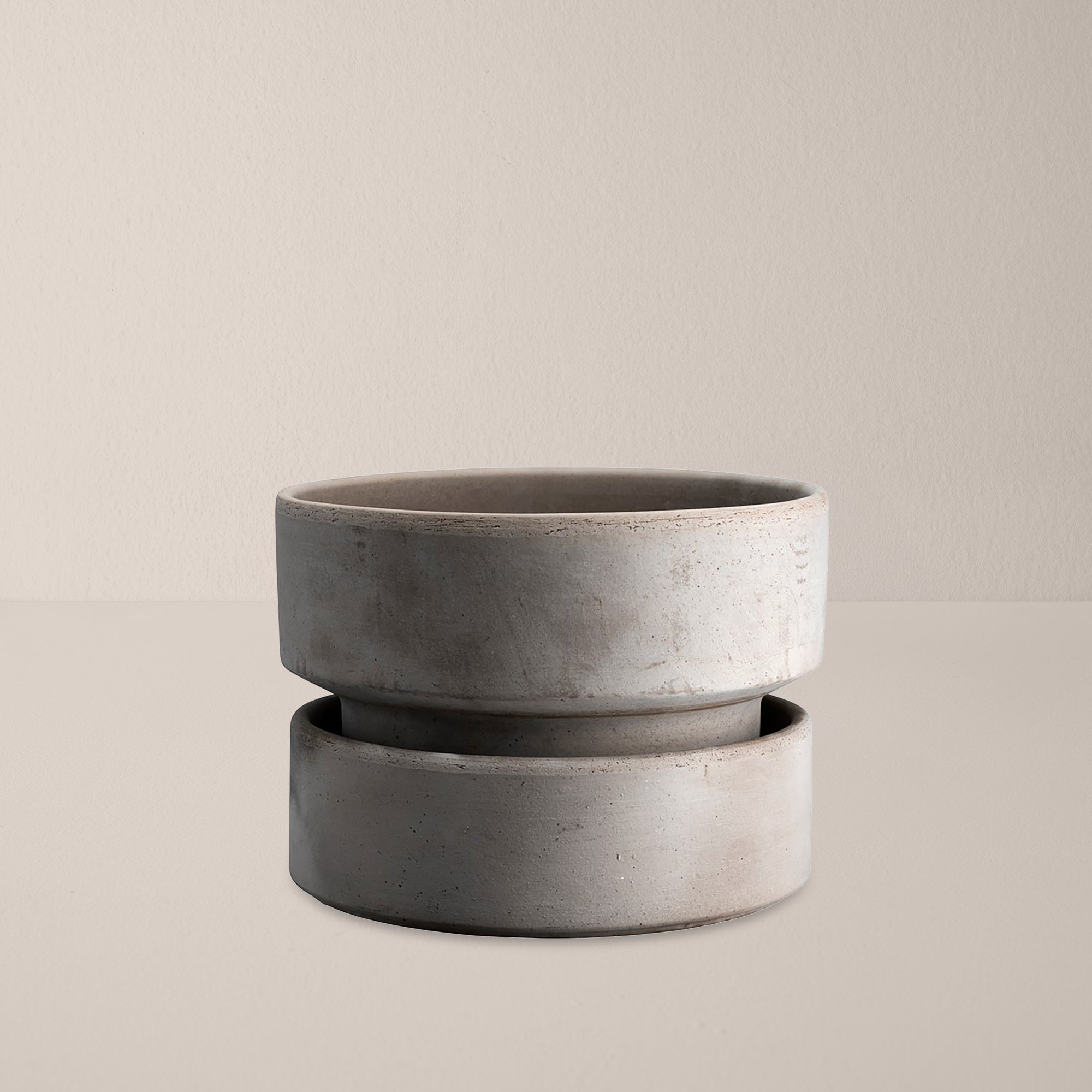 Goodee-Bergs Potter-Hoff Ø25 Low Planter - Color - Raw Grey