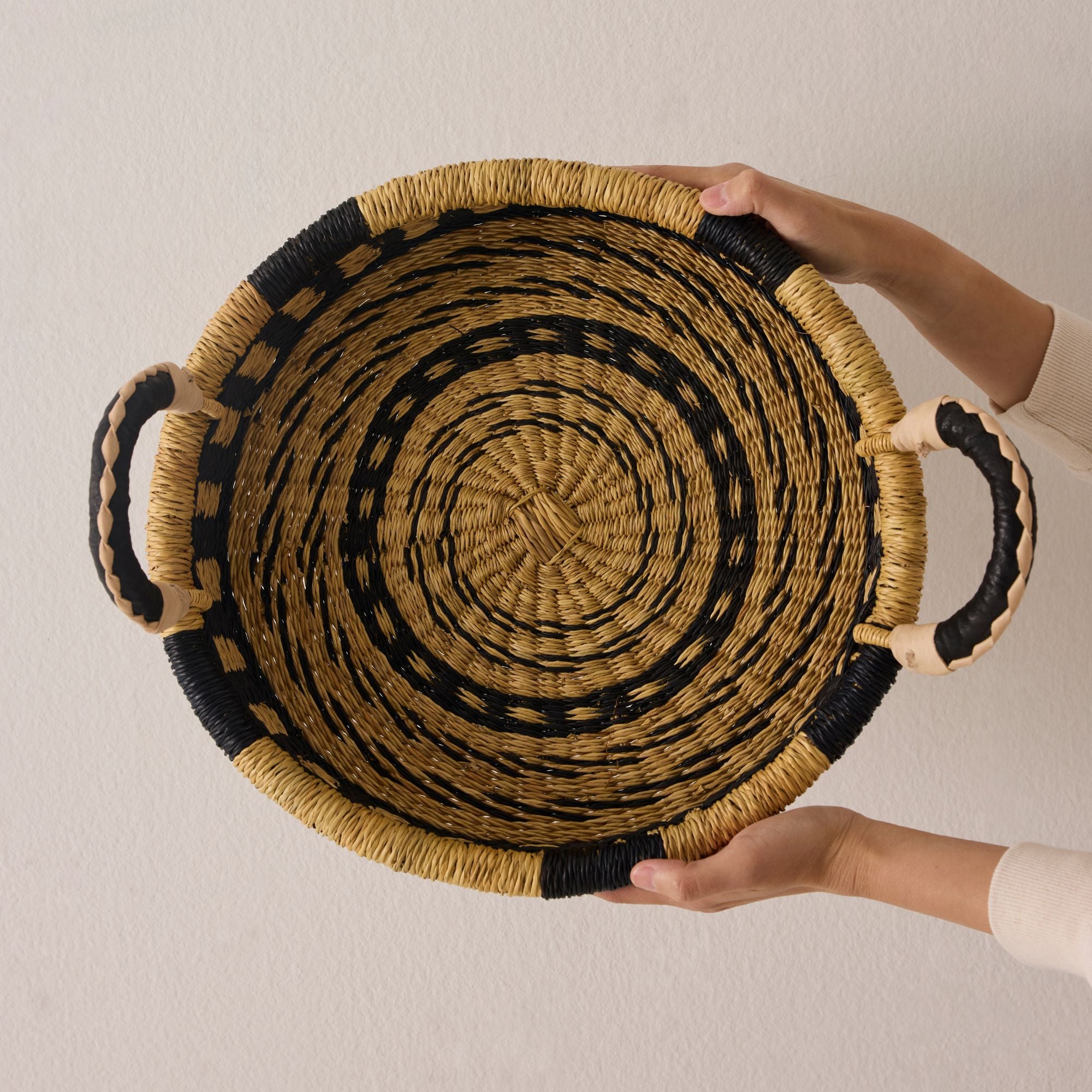 Mini Woven Tray - Exclusive - Color - Black & Natural