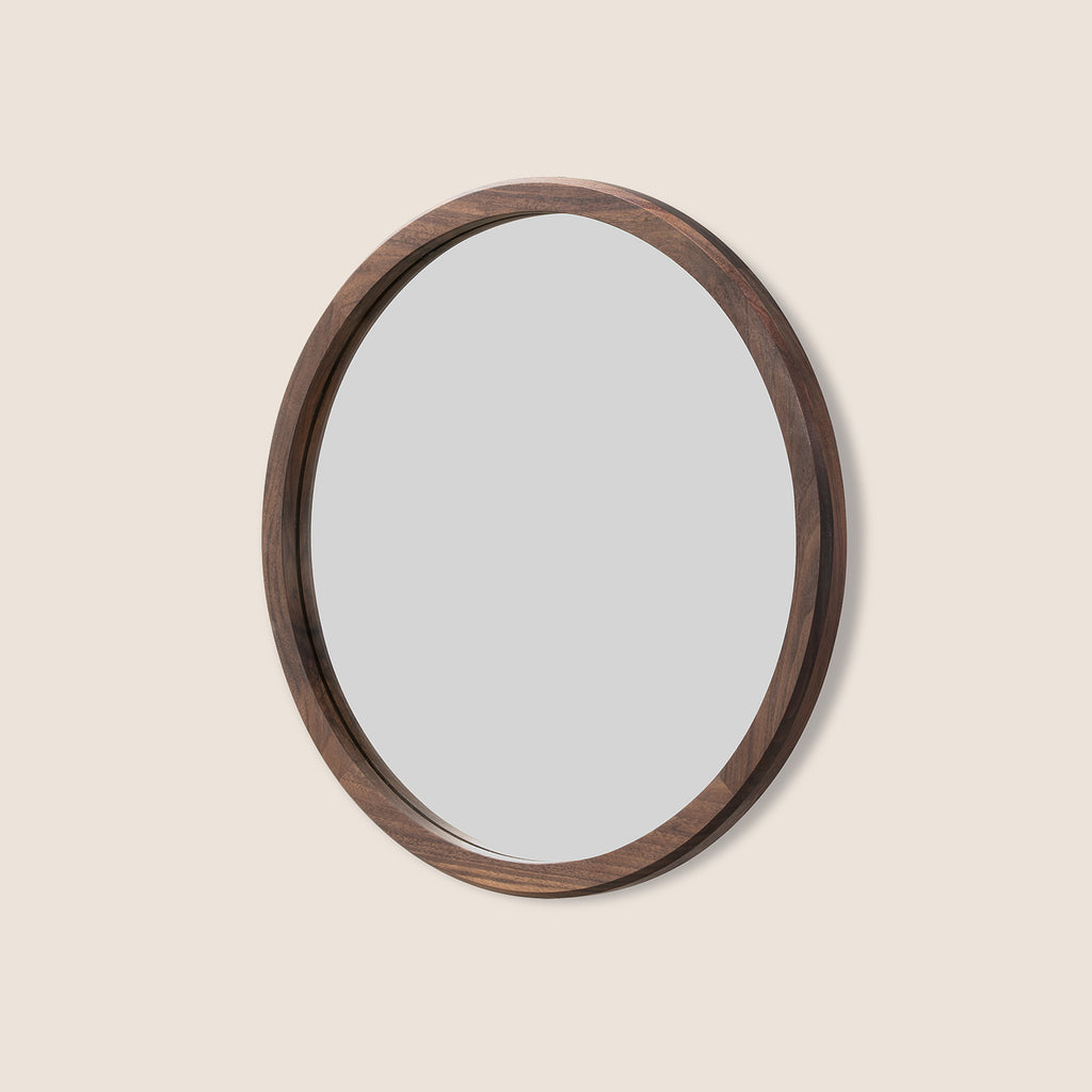 Goodee-Fredericia-Silhouette Round Mirror - Color - Walnut Oiled