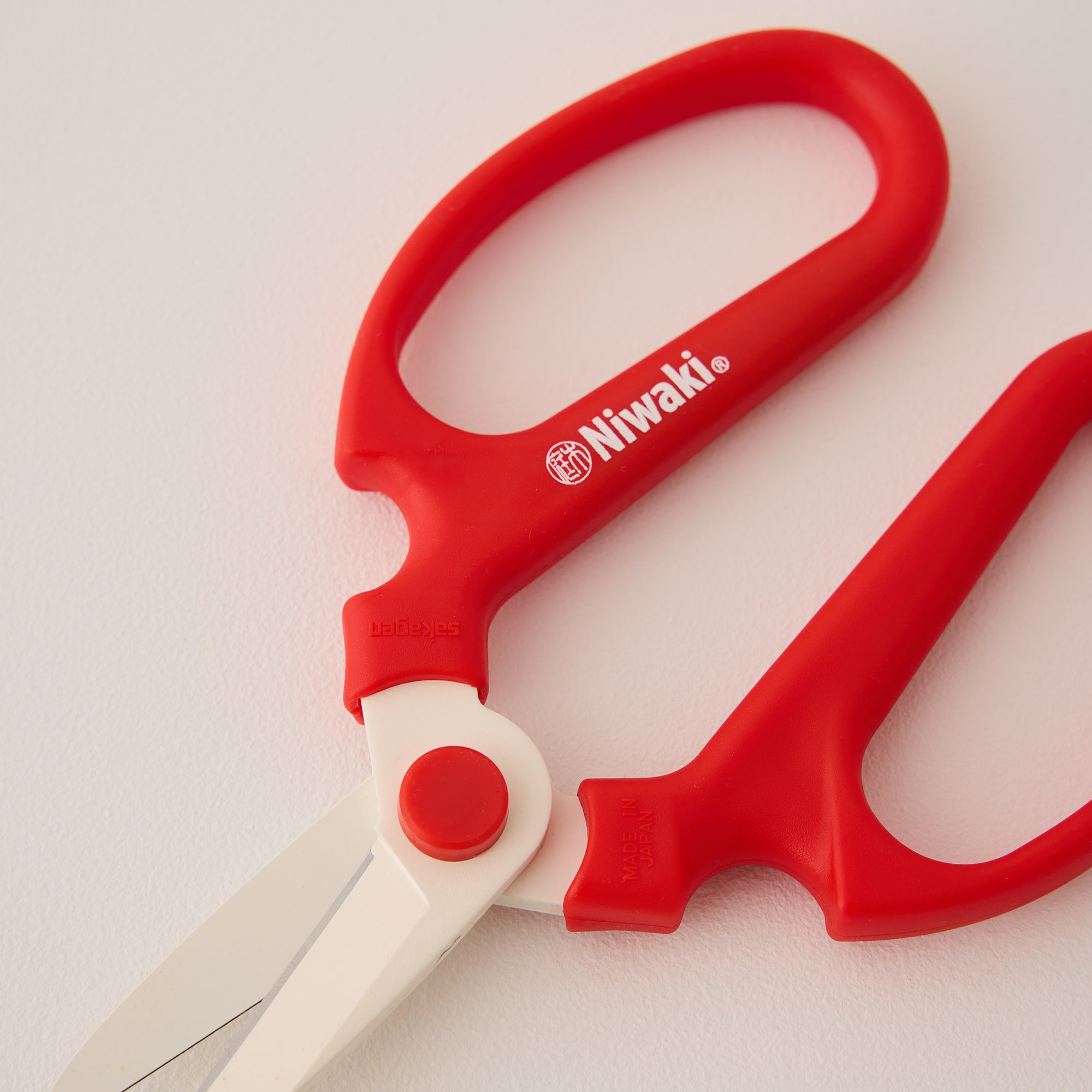 Goodee-Niwaki-Sakagen Flower Scissors - Color - Red