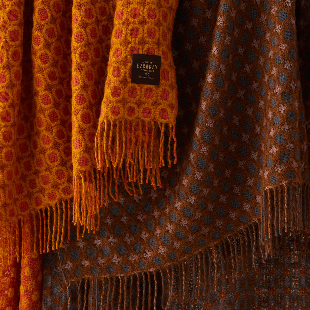 Goodee-Ezcaray-Picasso-Throw - Color - Mustard