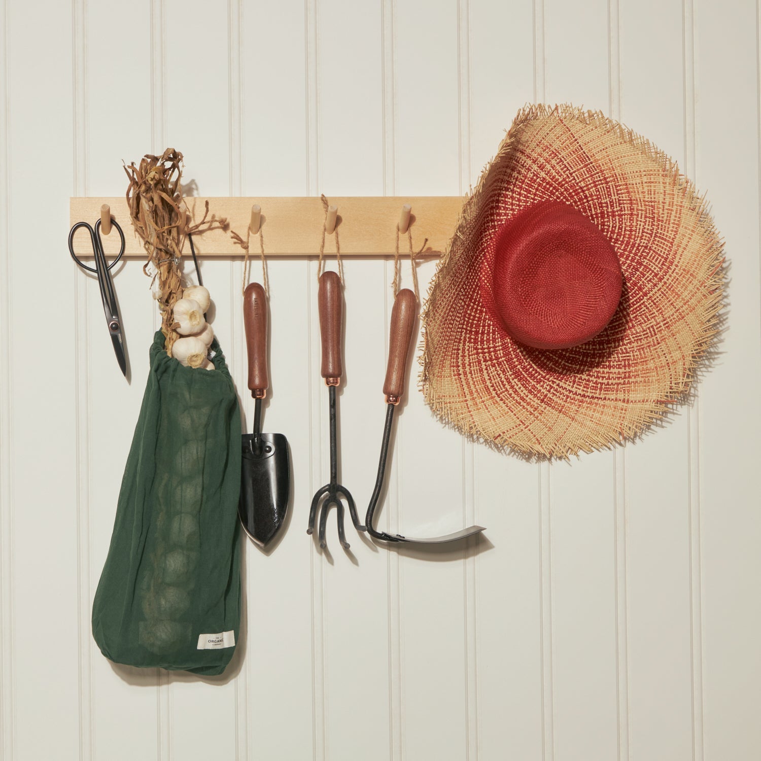 Hanging shop peg rack
