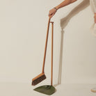 Goodee-Iris Hantverk-Long Handle Dustpan & Brush Set - Color - Green