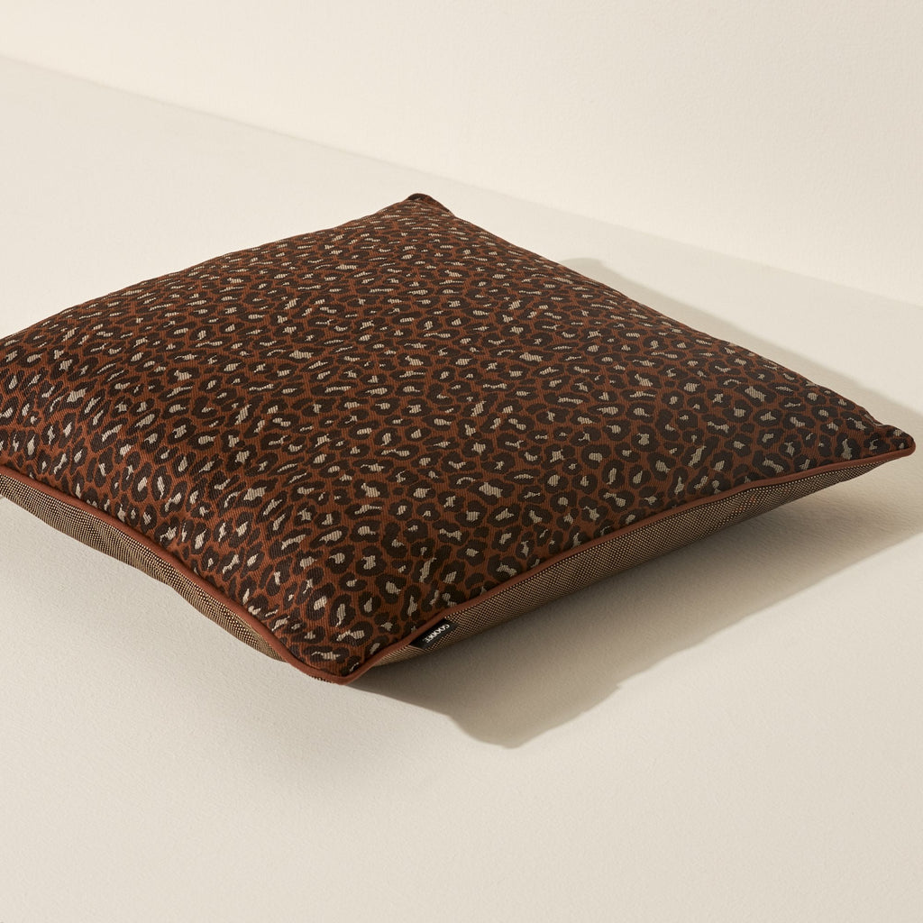 Goodee-Goodee-rPET Pillow - Couleur - Javan Leopard Amber Jacquard