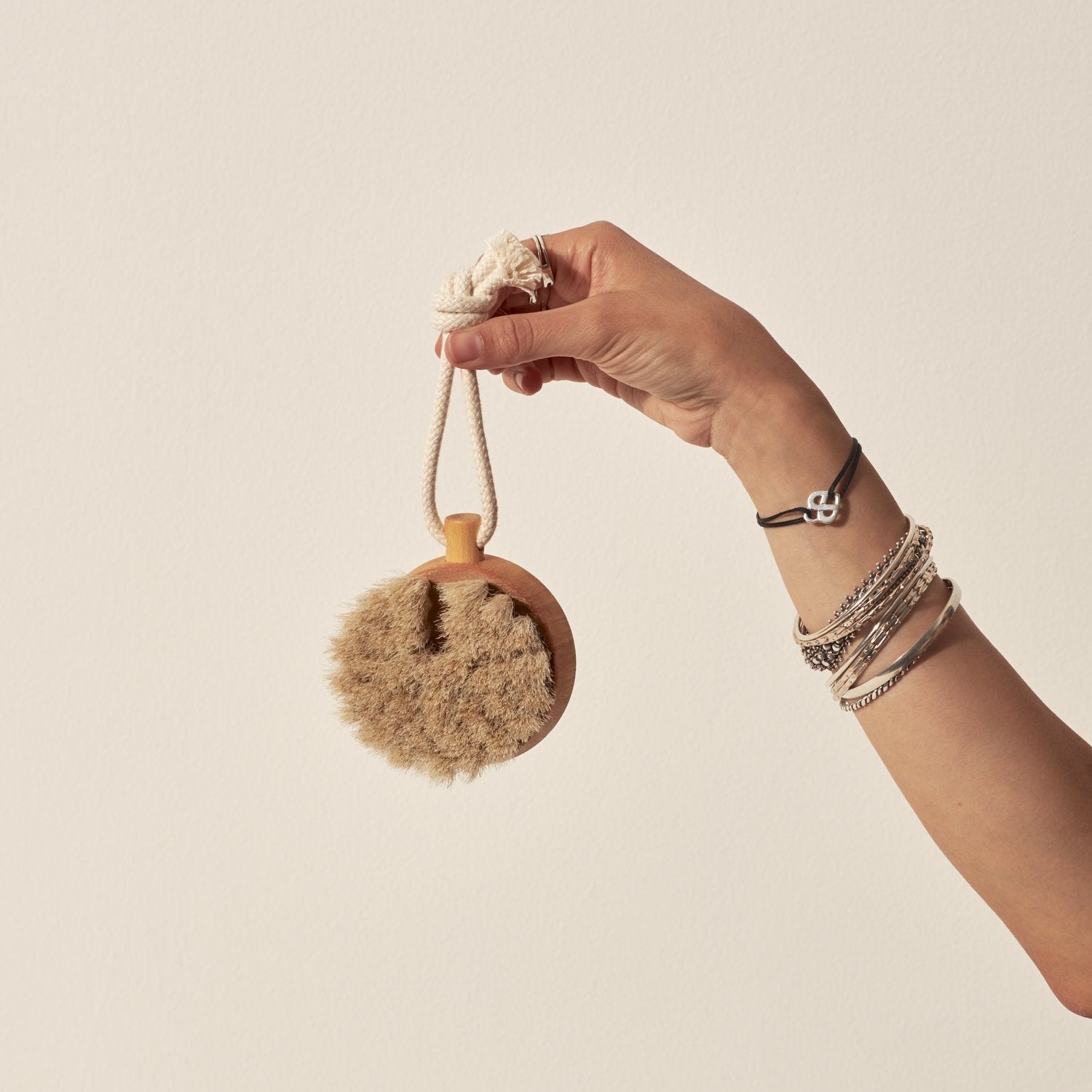 Goodee-Iris Hantverk-Puck Bath Brush
