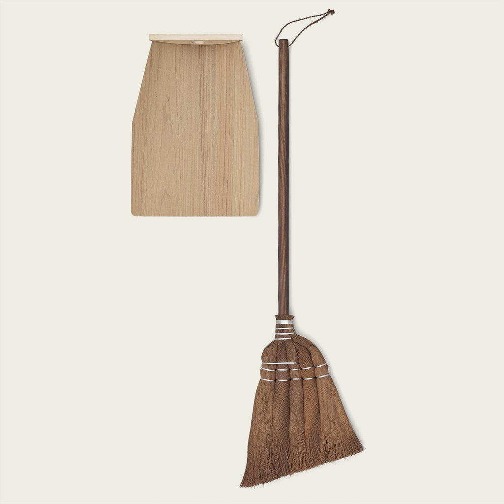 Goodee-Takada-Broom with Short Japanese Cypress Broomstick