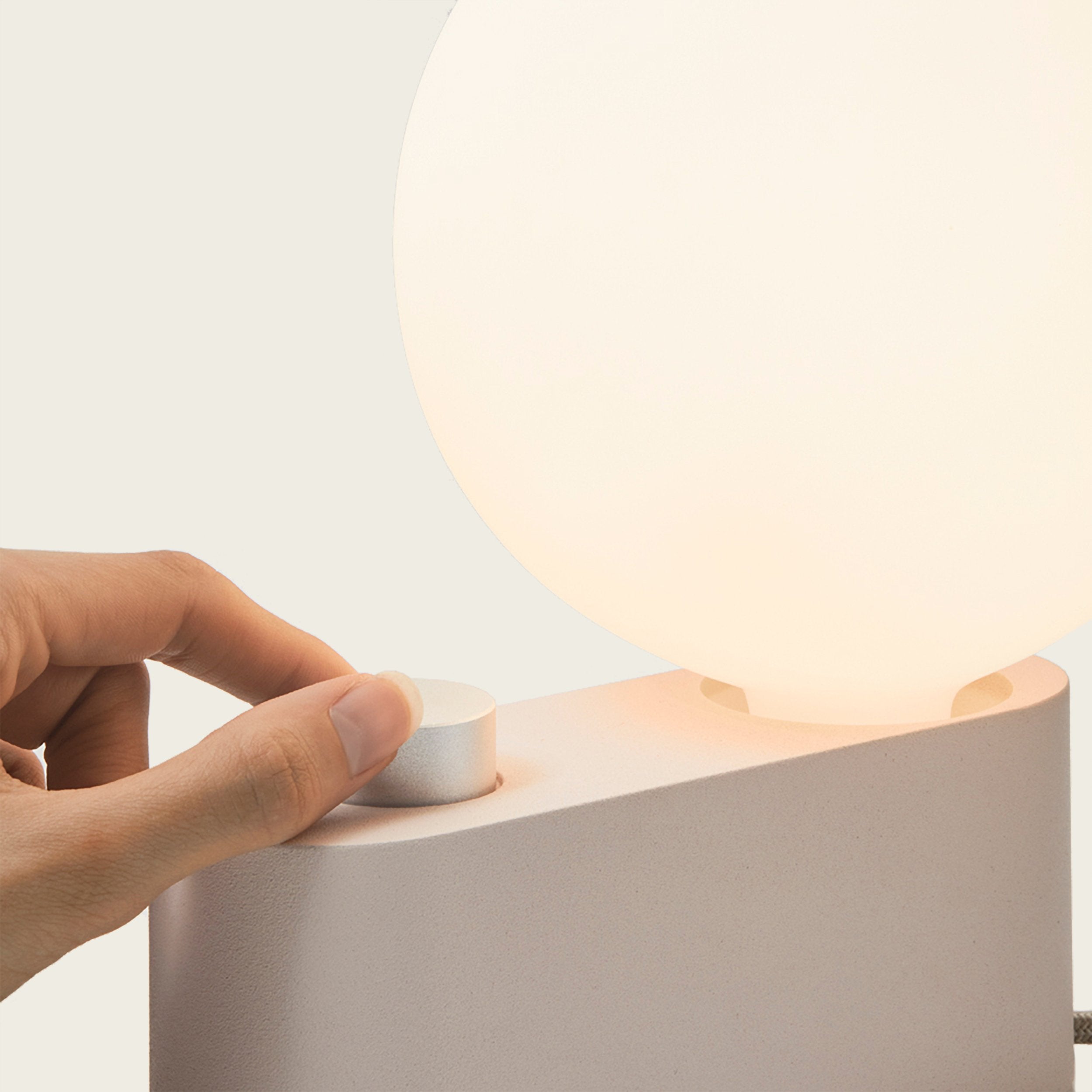 Goodee-Tala Alumina Table Lamp with Sphere IV - Color - Blossom