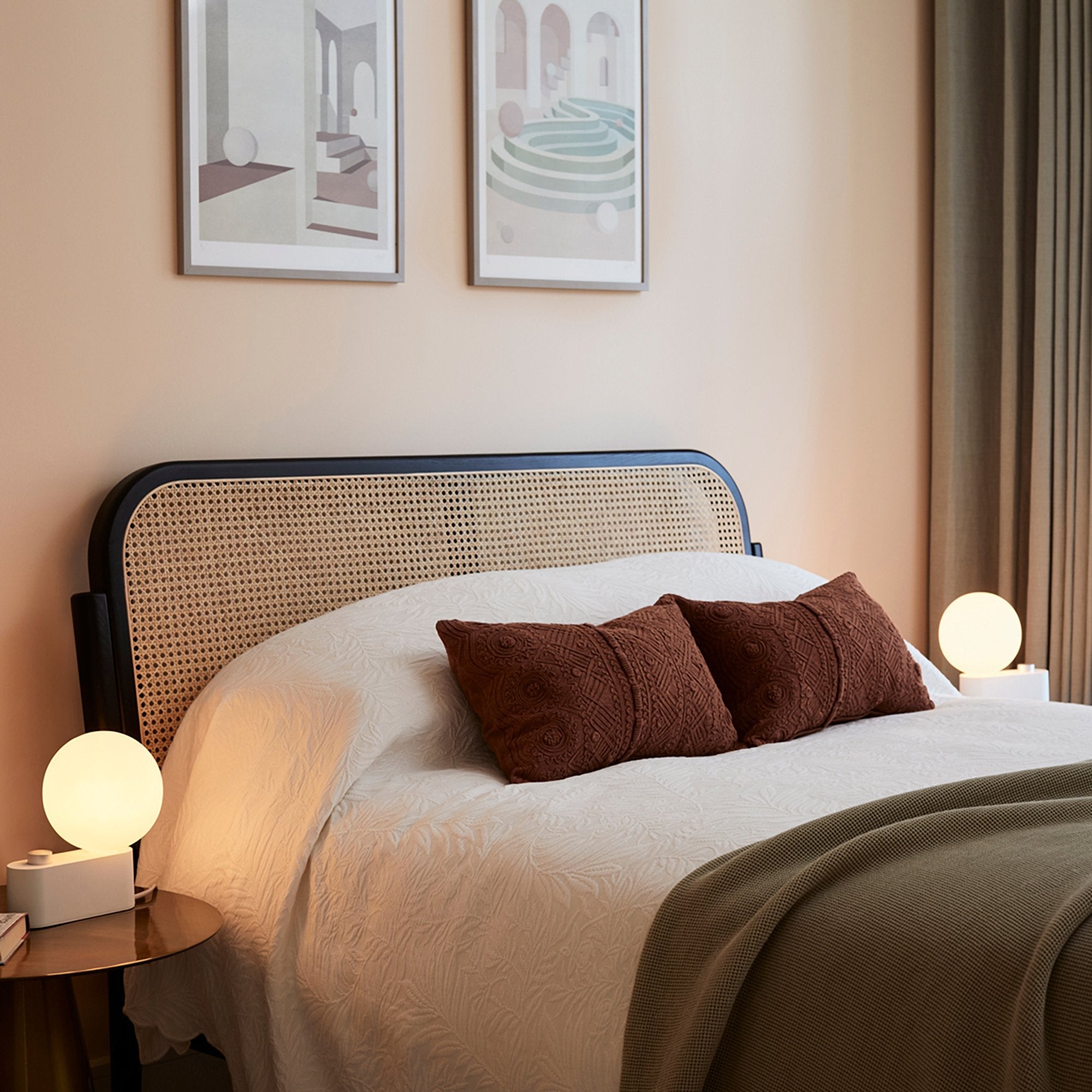Goodee-Tala Alumina Table Lamp with Sphere IV - Color - Chalk