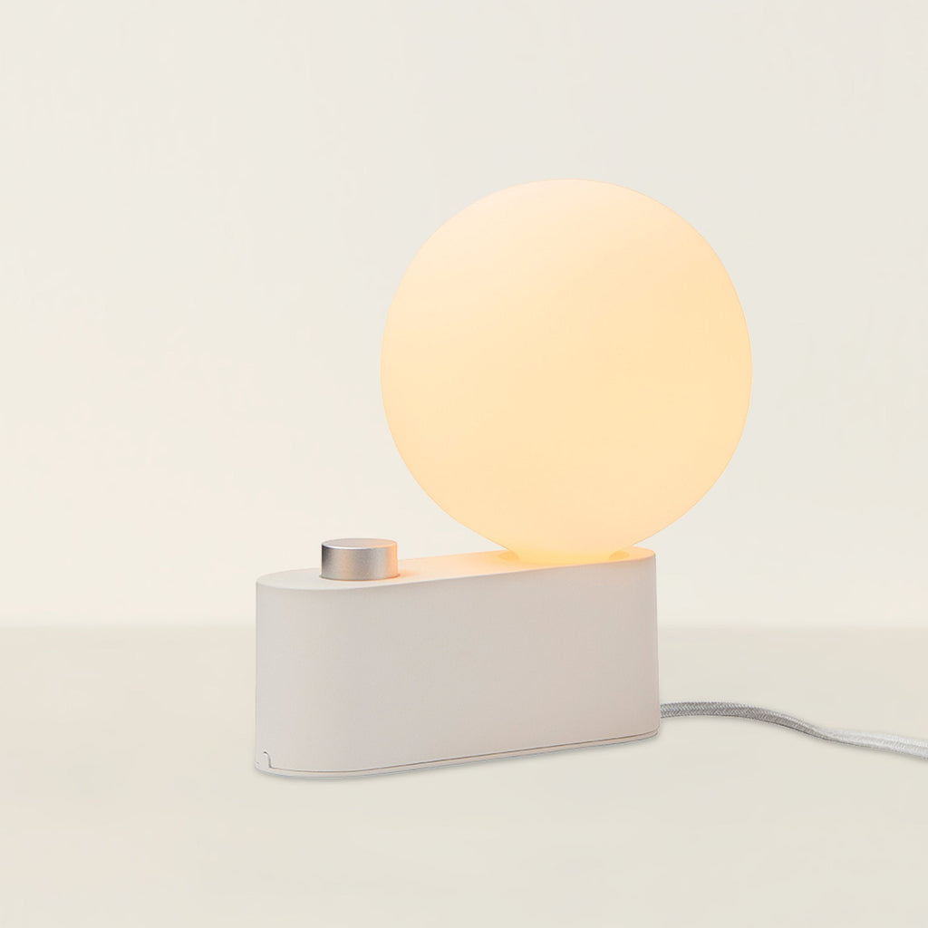 Goodee-Tala Lampe de table Alumina avec Sphère IV - Couleur - Craie