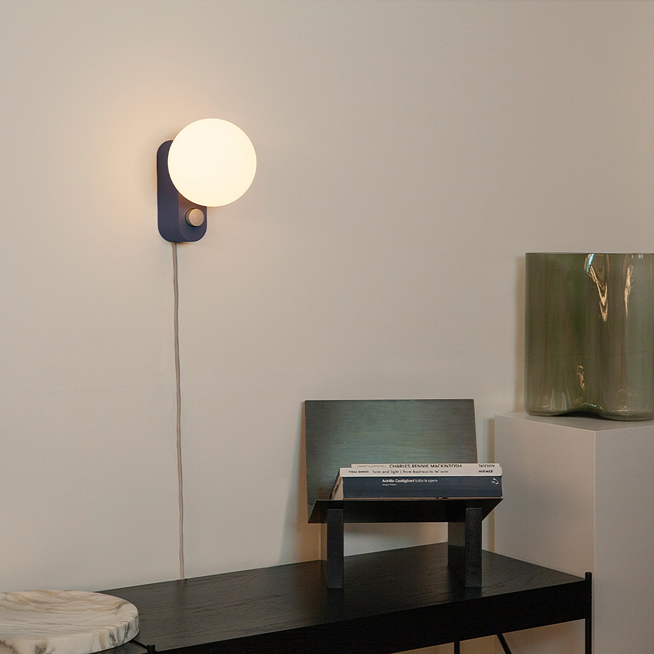 Goodee-Tala Alumina Table Lamp with Sphere IV - Color - Sapphire