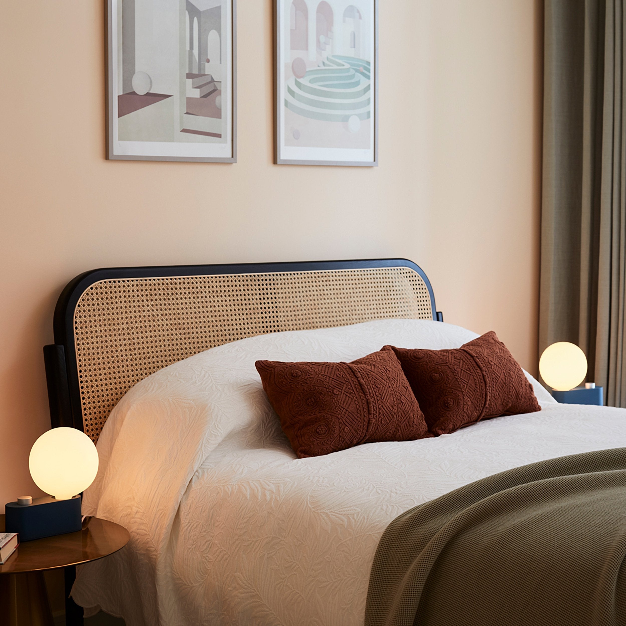 Goodee-Tala Alumina Table Lamp with Sphere IV - Color - Sapphire