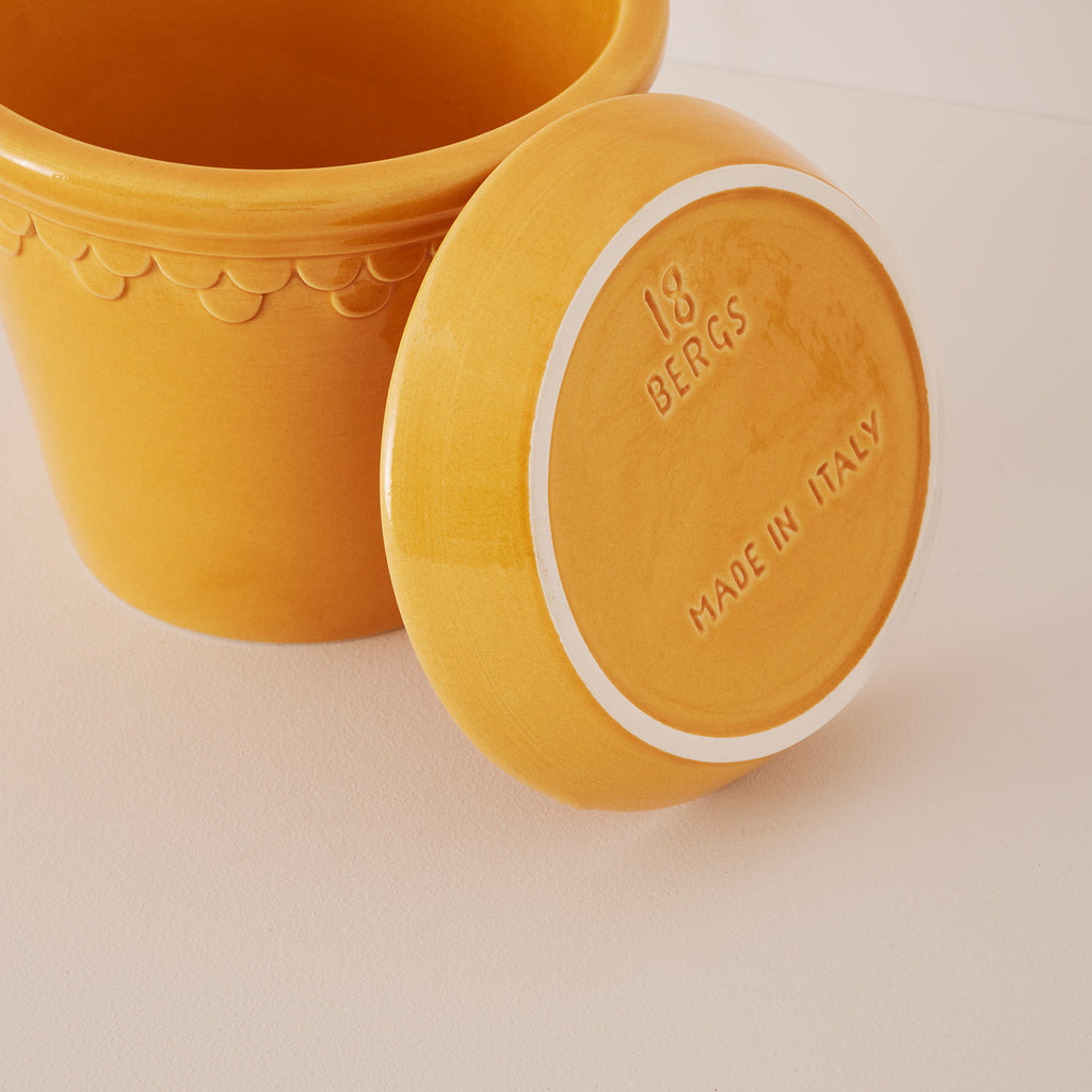 Goodee-Bergs Potter-Copenhagen 18 - Color - Yellow Glazed