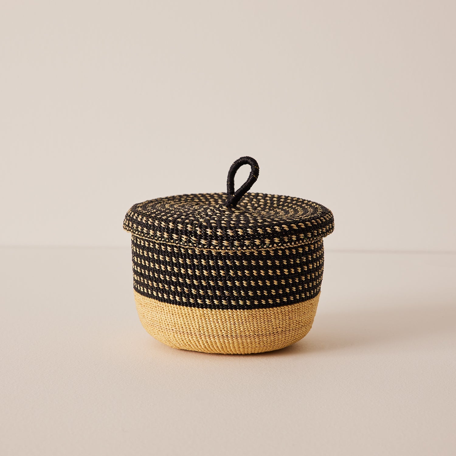 Goodee-Baba Tree-Small Banasco Basket With Lid - Color - Black & Natural