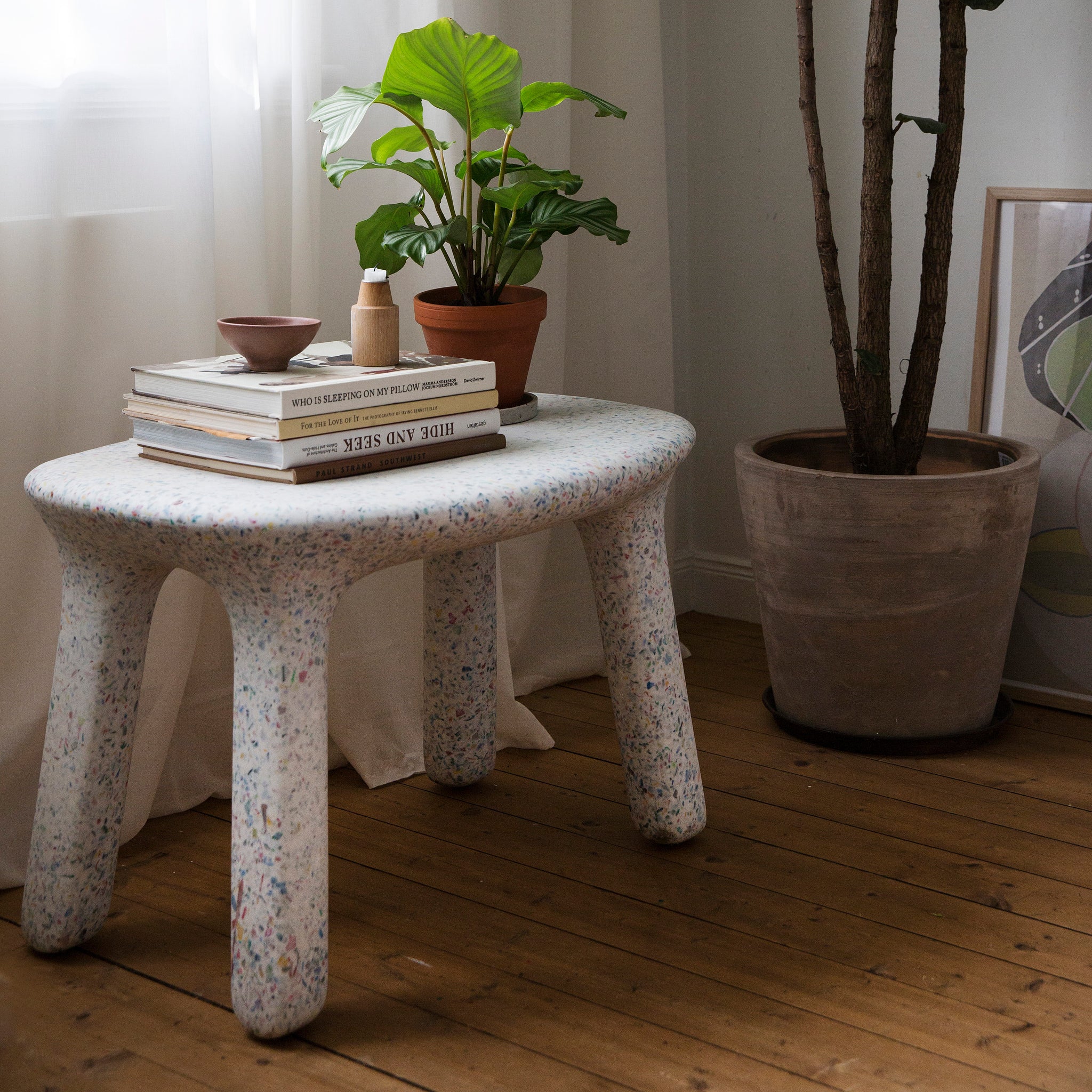 Ecobirdy Luisa Table, Goodee